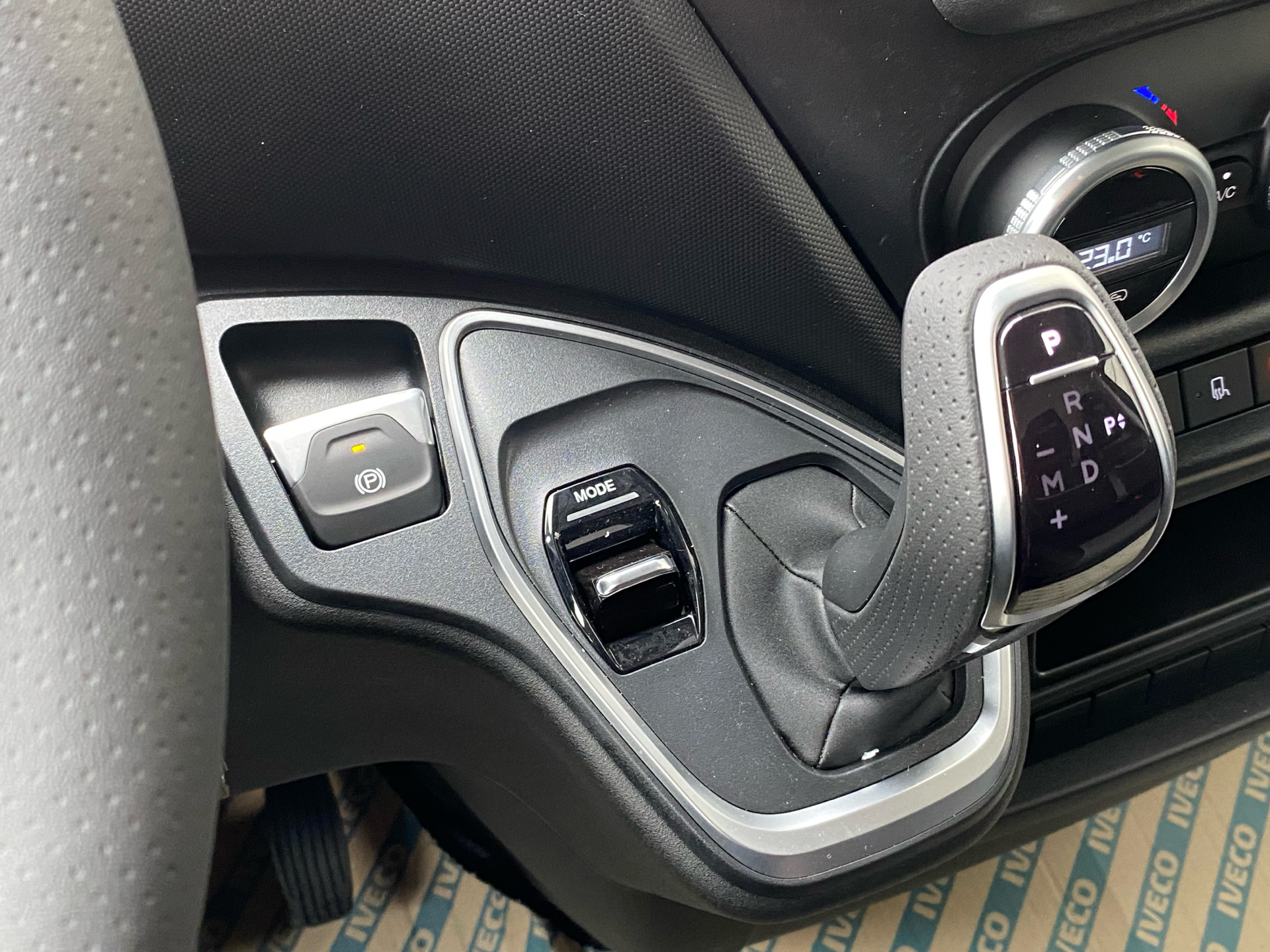 Billede af Iveco Daily 35S21 12m3 3,0 D Forza Hi-Matic 210HK Van 8g Aut.