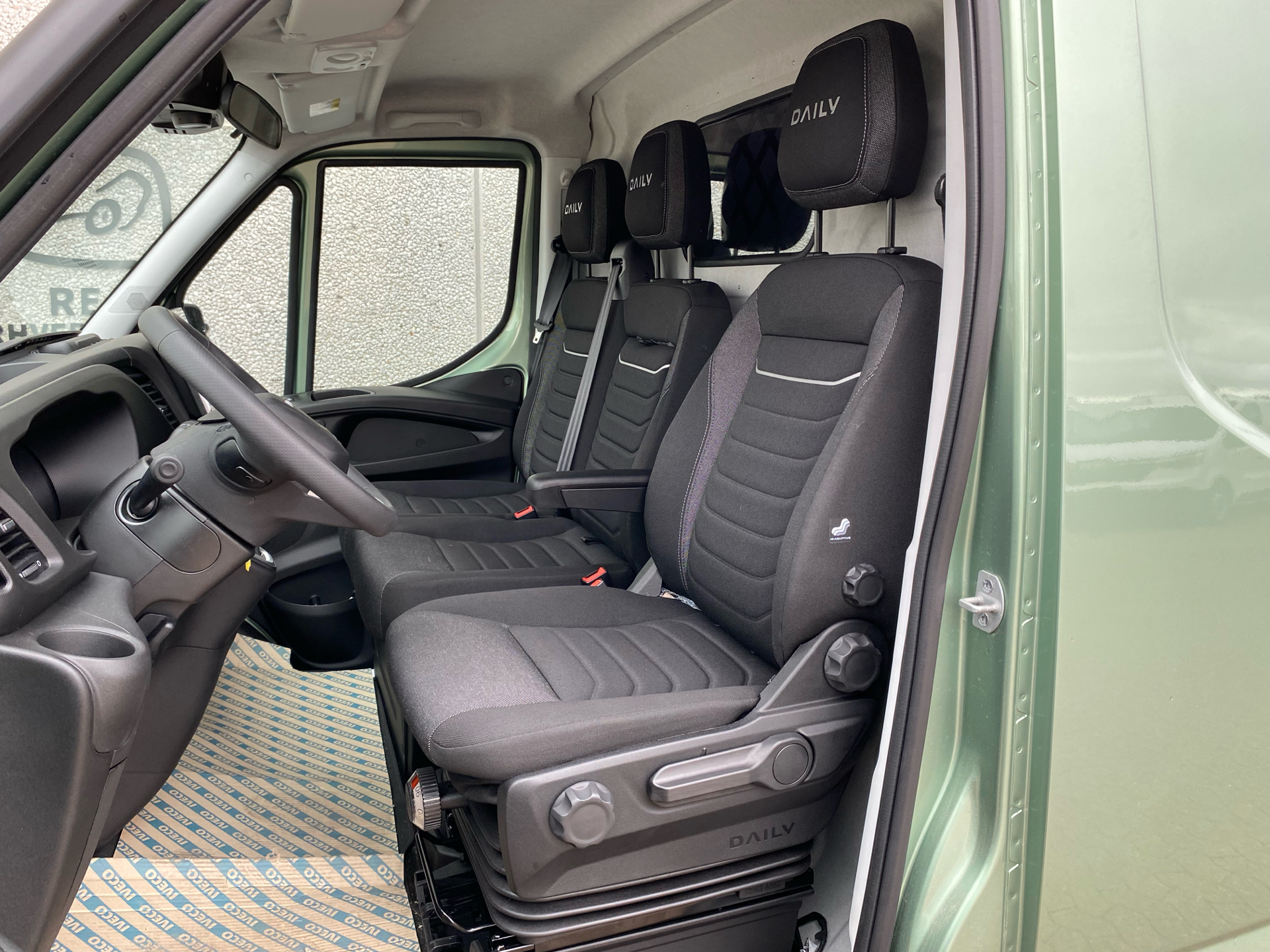 Billede af Iveco Daily 35S21 12m3 3,0 D Forza Hi-Matic 210HK Van 8g Aut.