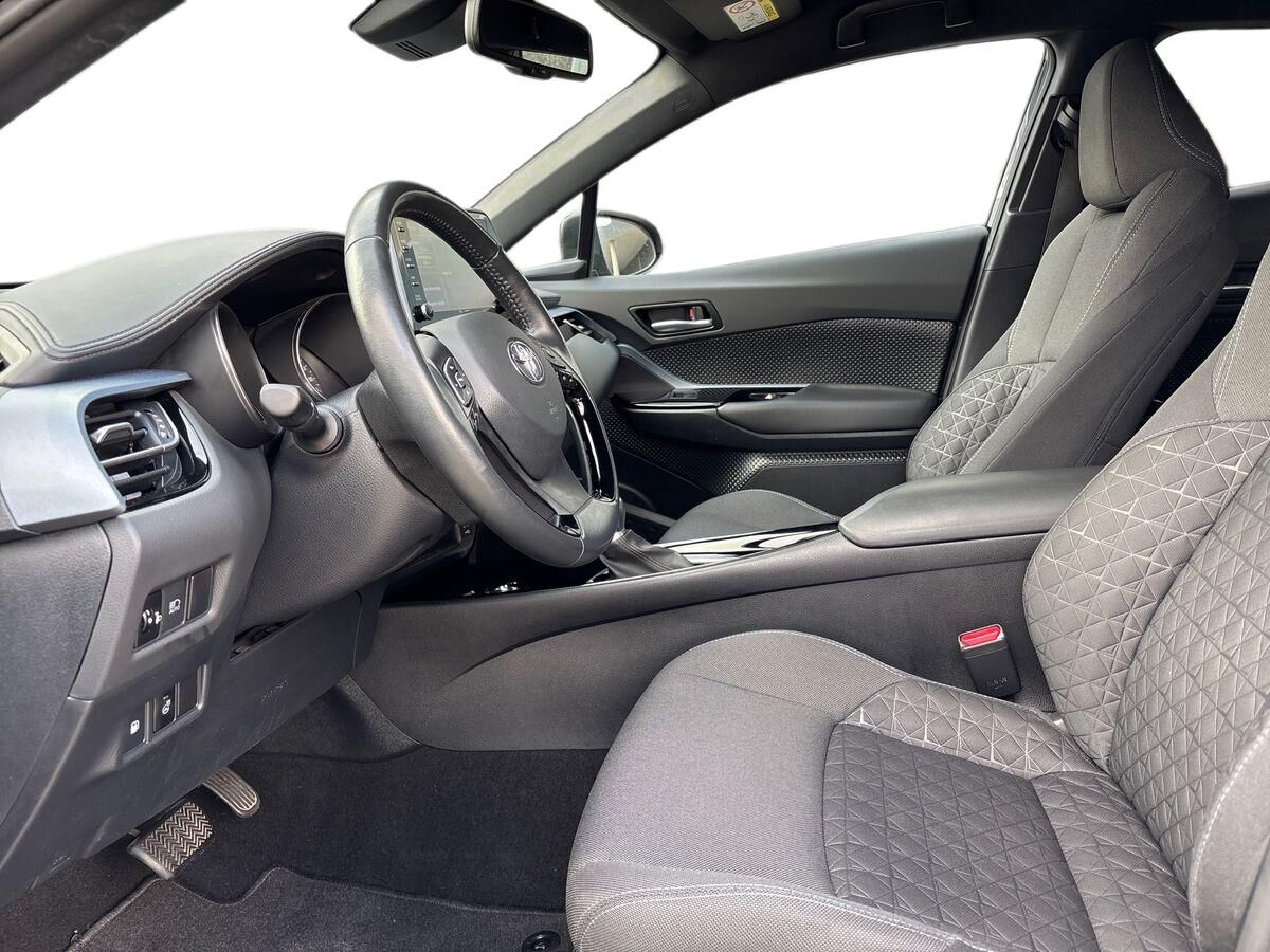Billede af Toyota C-HR 1,8 Hybrid C-LUB Smart Multidrive S 122HK 5d Aut.