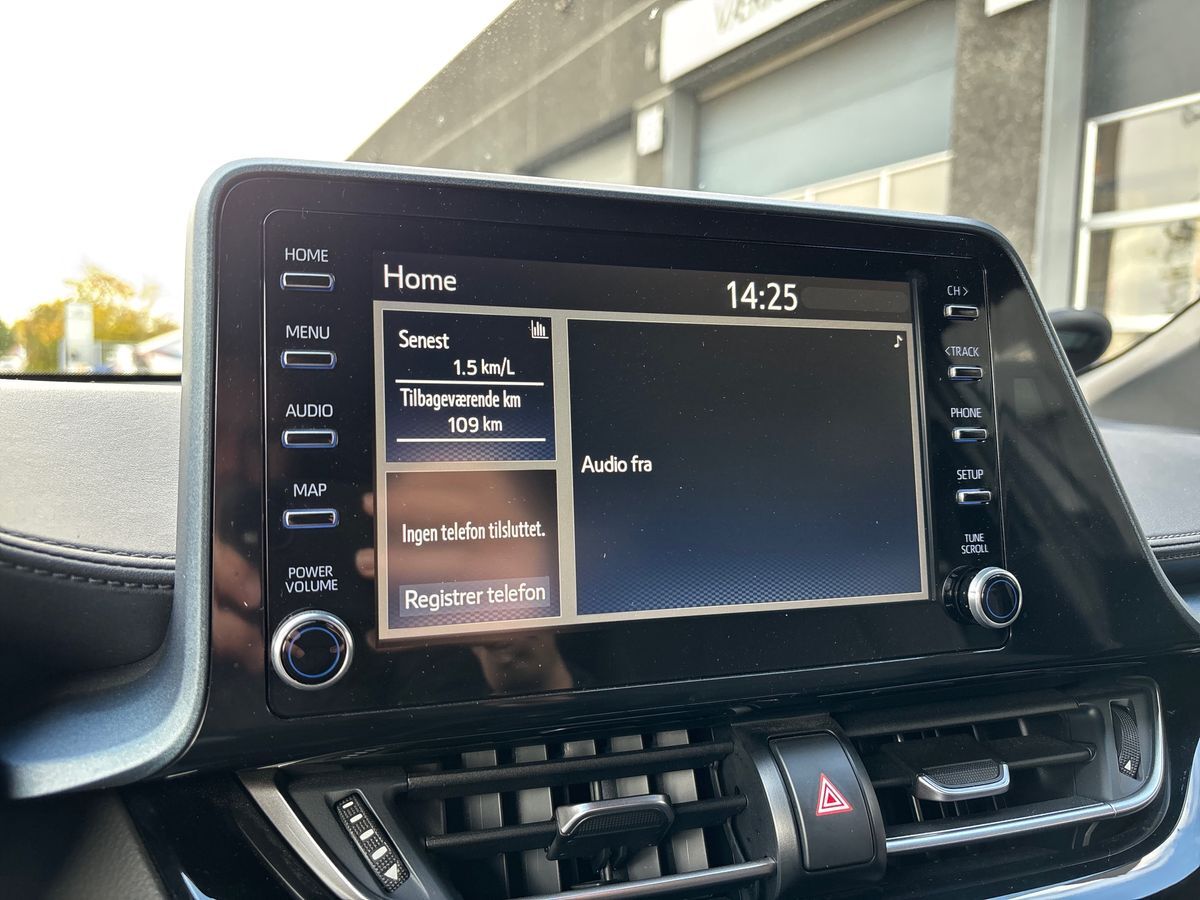 Billede af Toyota C-HR 1,8 Hybrid C-LUB Smart Multidrive S 122HK 5d Aut.