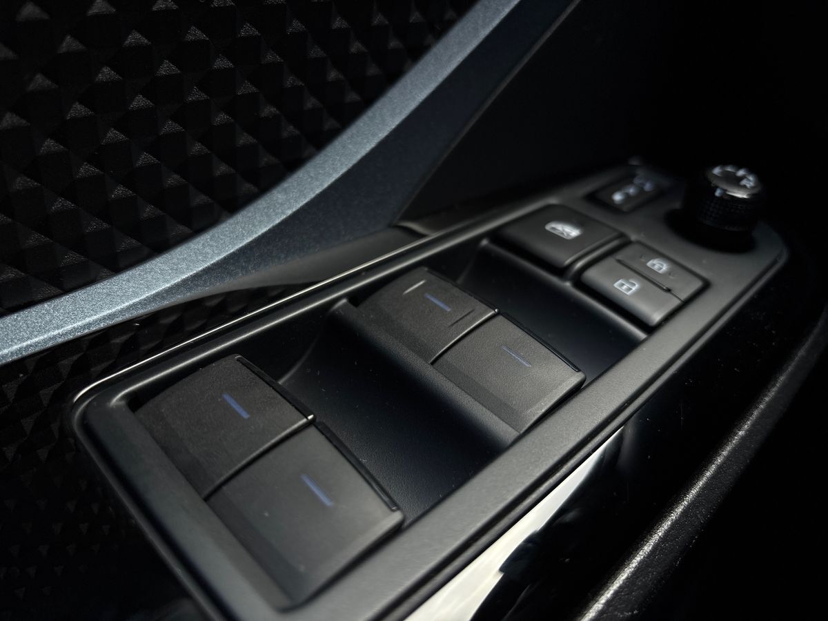 Billede af Toyota C-HR 1,8 Hybrid C-LUB Smart Multidrive S 122HK 5d Aut.