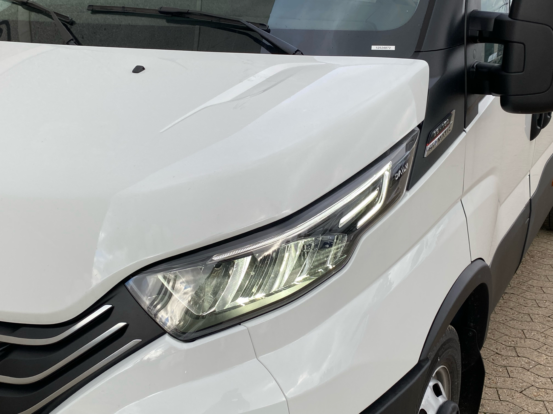 Billede af Iveco Daily 35C18 12m3 3,0 D Hi-Matic 180HK Van 8g Aut.