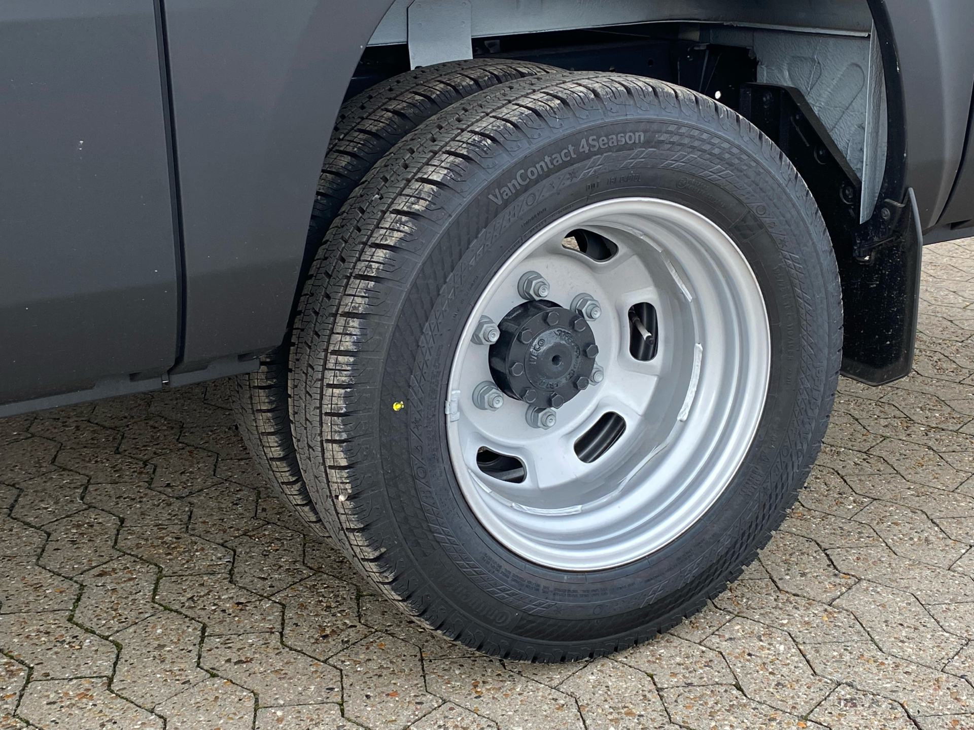 Billede af Iveco Daily 35C18 12m3 3,0 D Hi-Matic 180HK Van 8g Aut.