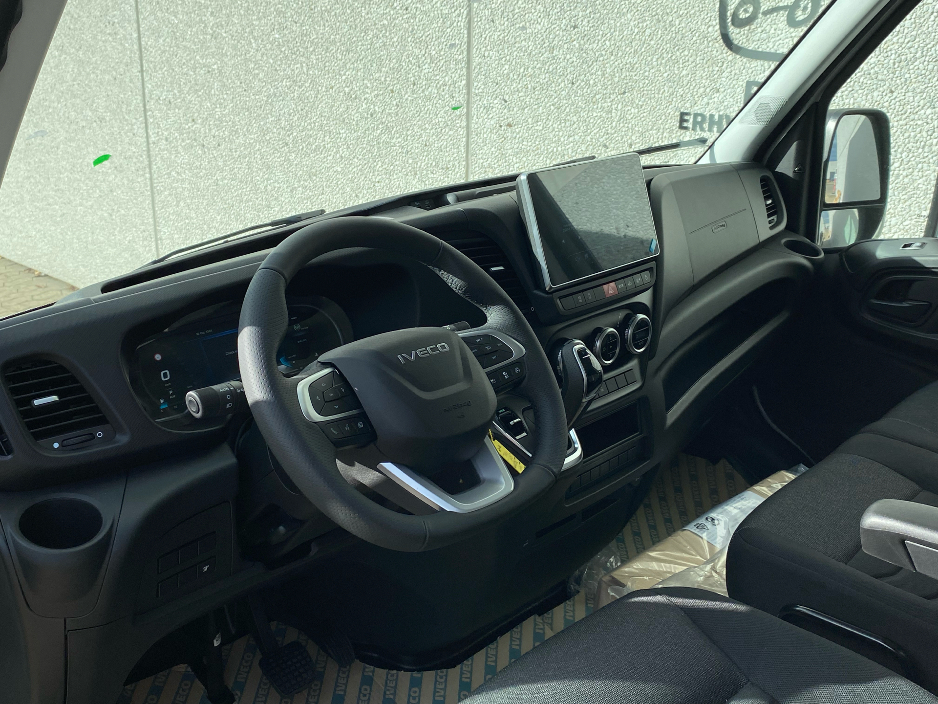 Billede af Iveco Daily 35C18 12m3 3,0 D Hi-Matic 180HK Van 8g Aut.