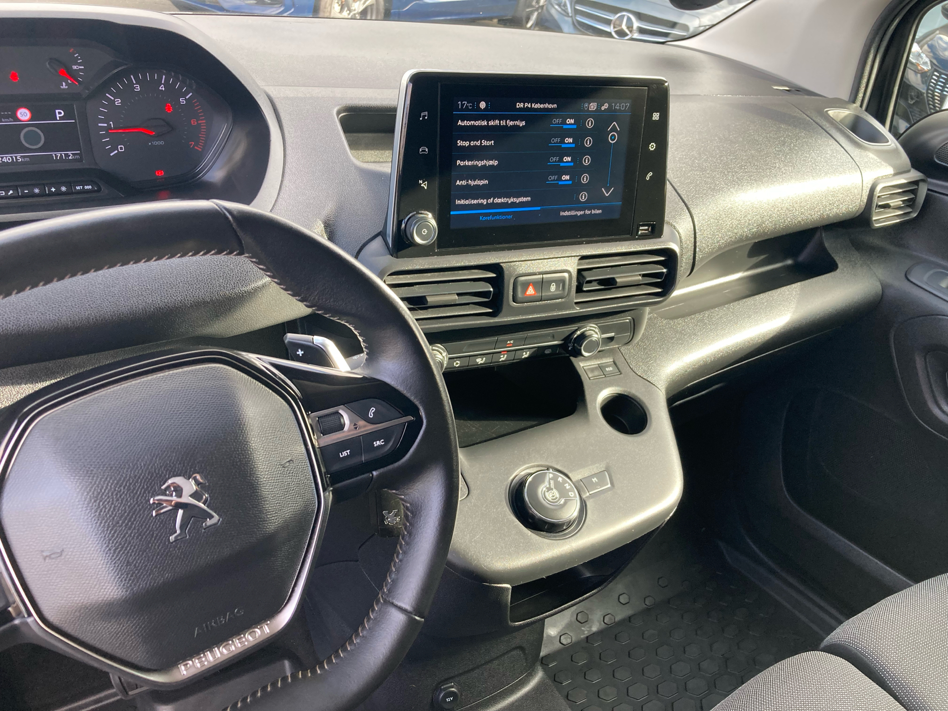 Billede af Peugeot Partner L2 V2 1,5 BlueHDi Plus EAT8 130HK Van 8g Aut.