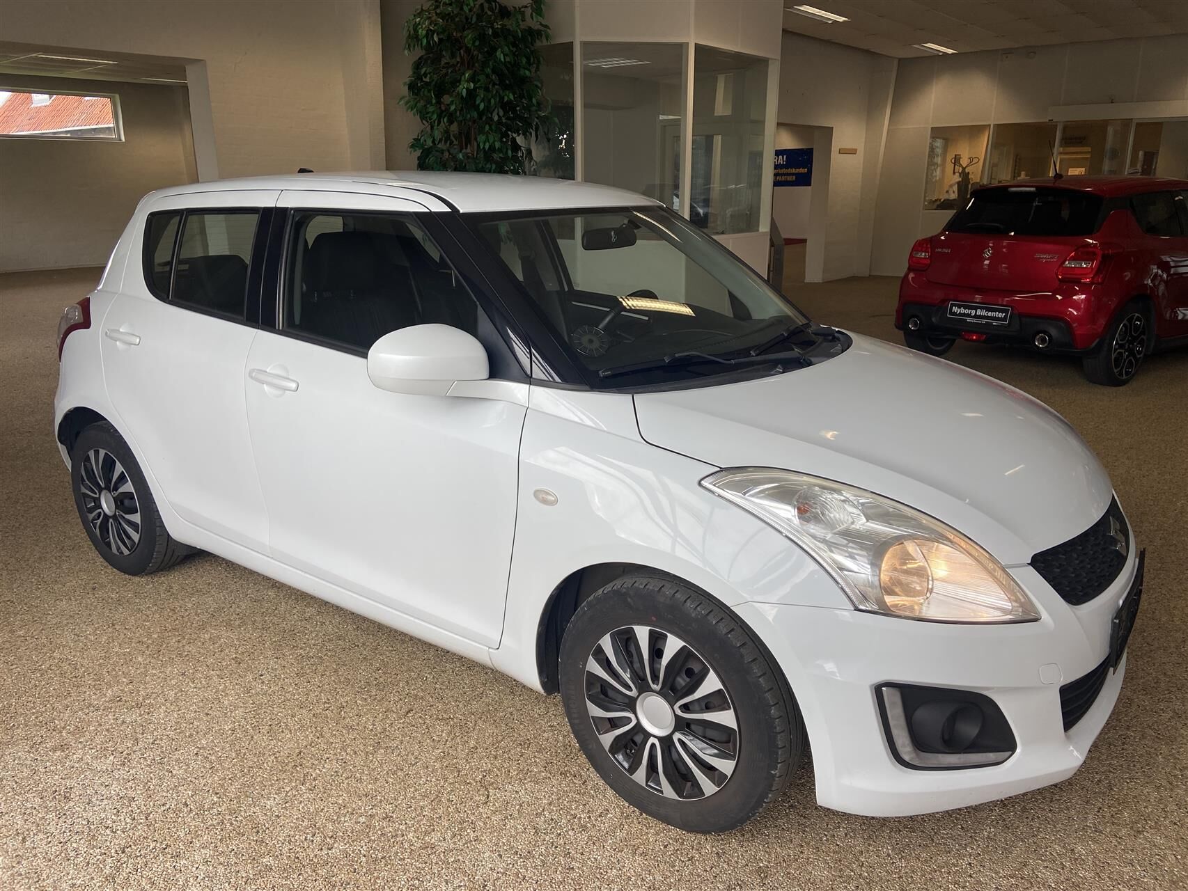 Billede af Suzuki Swift 1,2 Dualjet 16V Comfort 90HK 5d