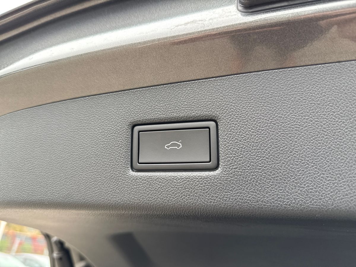 Billede af Ford Explorer EL UR Select RWD 286HK 5d Aut.