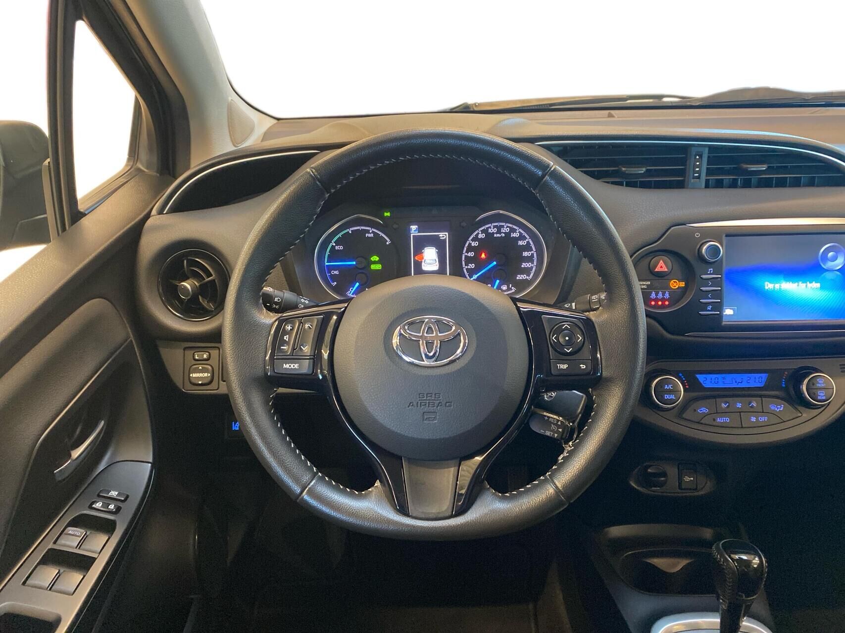 Billede af Toyota Yaris 1,5 Hybrid H2 Premium E-CVT 100HK 5d Trinl. Gear