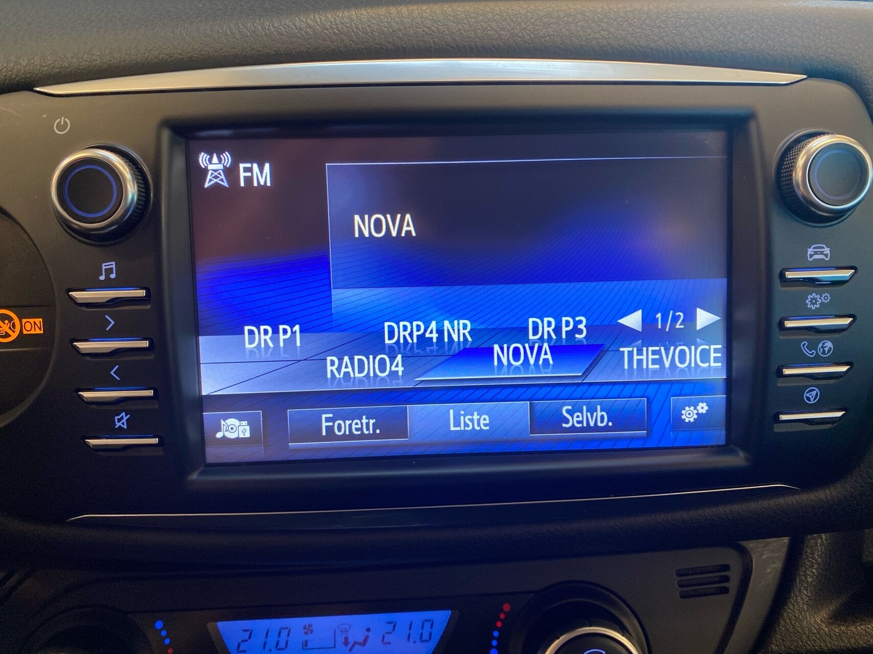 Billede af Toyota Yaris 1,5 Hybrid H2 Premium E-CVT 100HK 5d Trinl. Gear