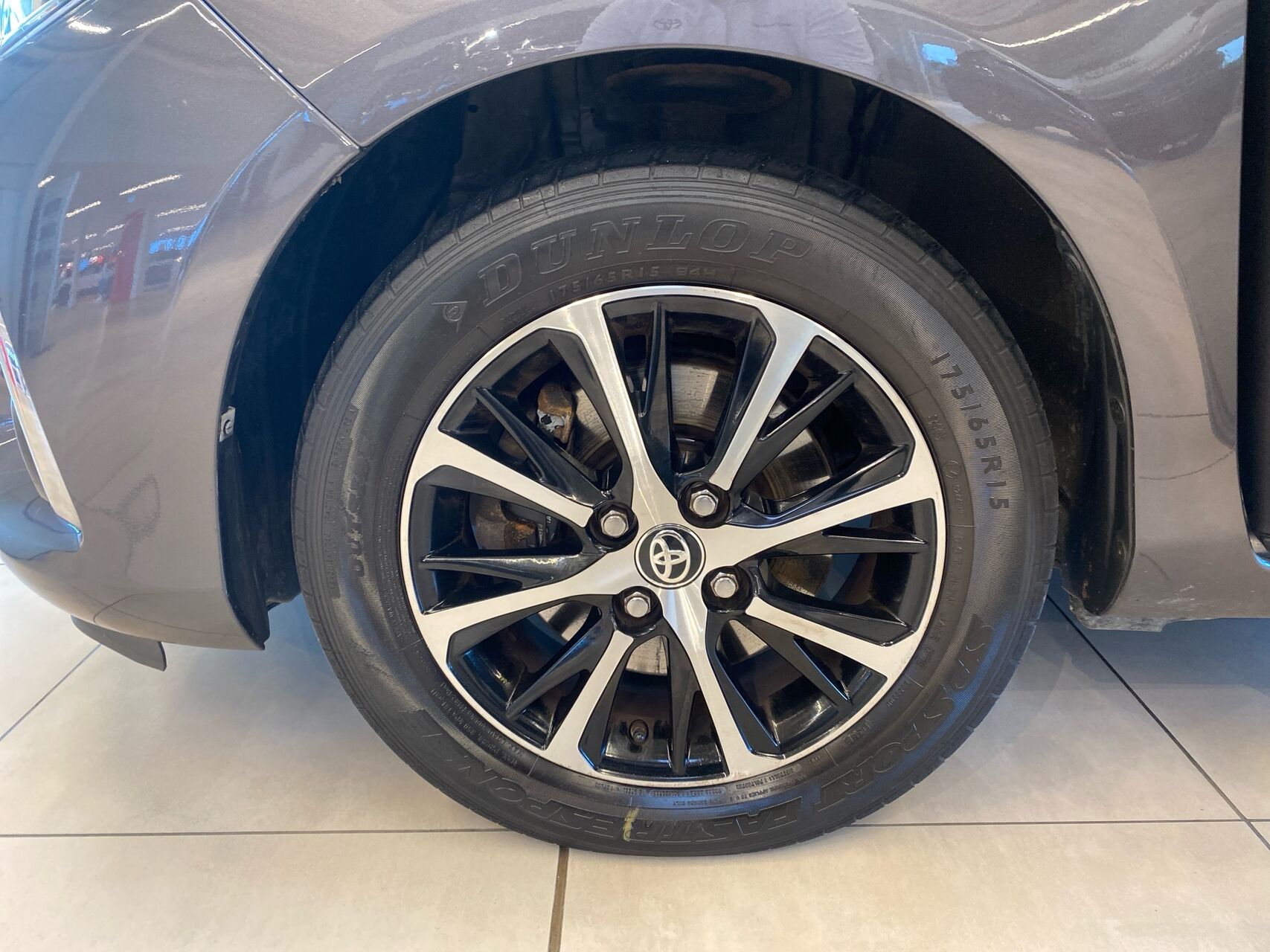 Billede af Toyota Yaris 1,5 Hybrid H2 Premium E-CVT 100HK 5d Trinl. Gear