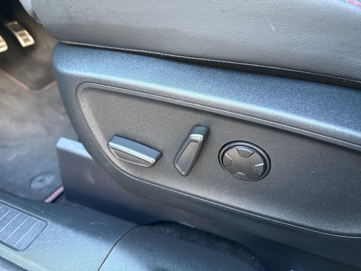 Billede af Ford Kuga 2,5 Plugin-hybrid ST-Line X CVT 243HK 5d Aut.