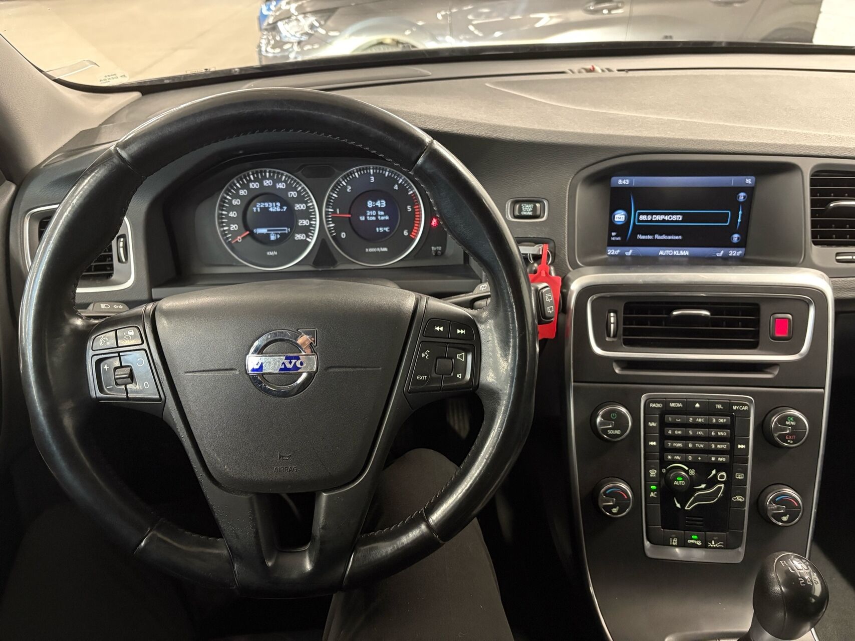 Billede af Volvo V60 1,6 DRIVe Summum Start/Stop 115HK Stc 6g