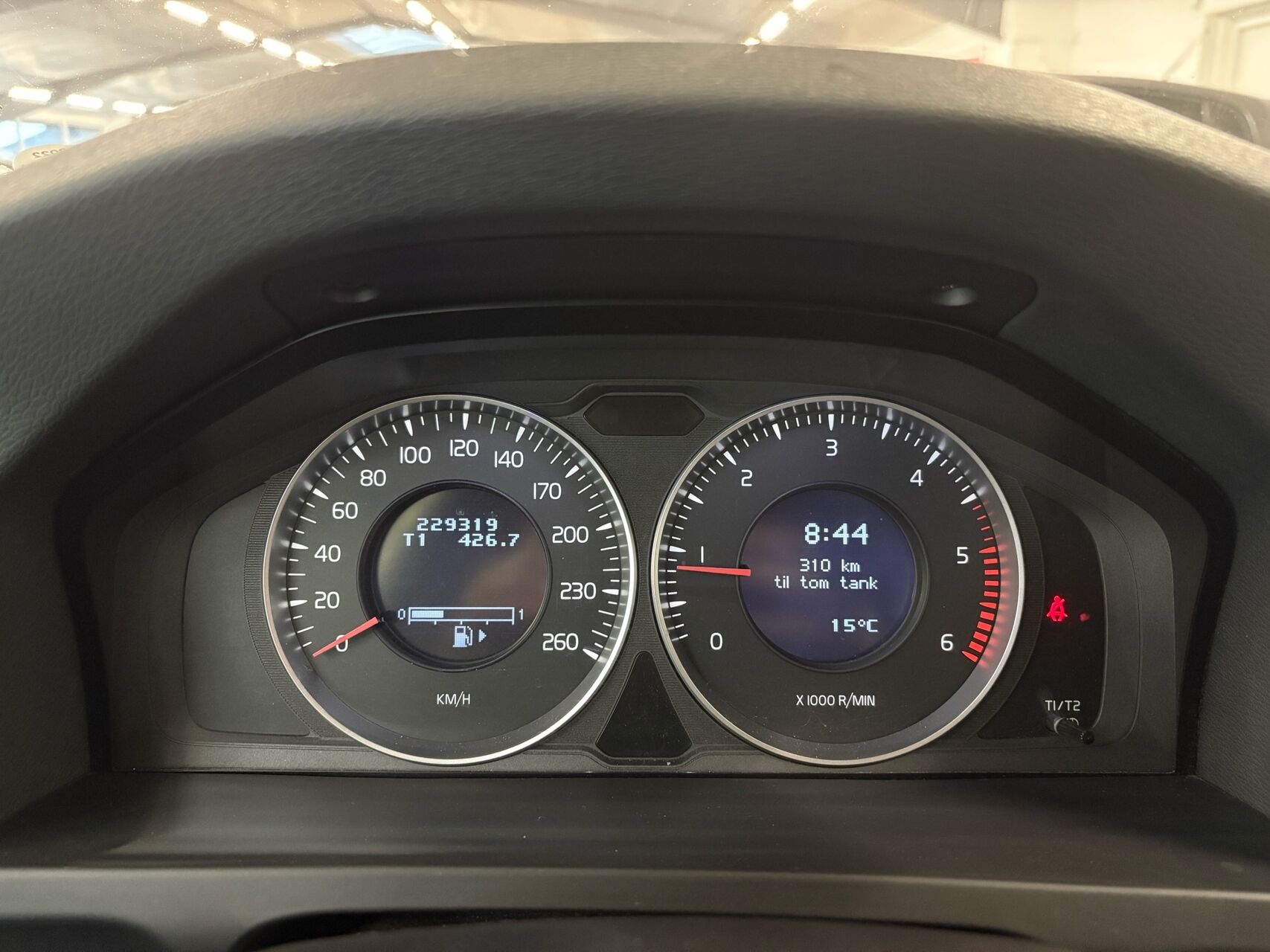 Billede af Volvo V60 1,6 DRIVe Summum Start/Stop 115HK Stc 6g