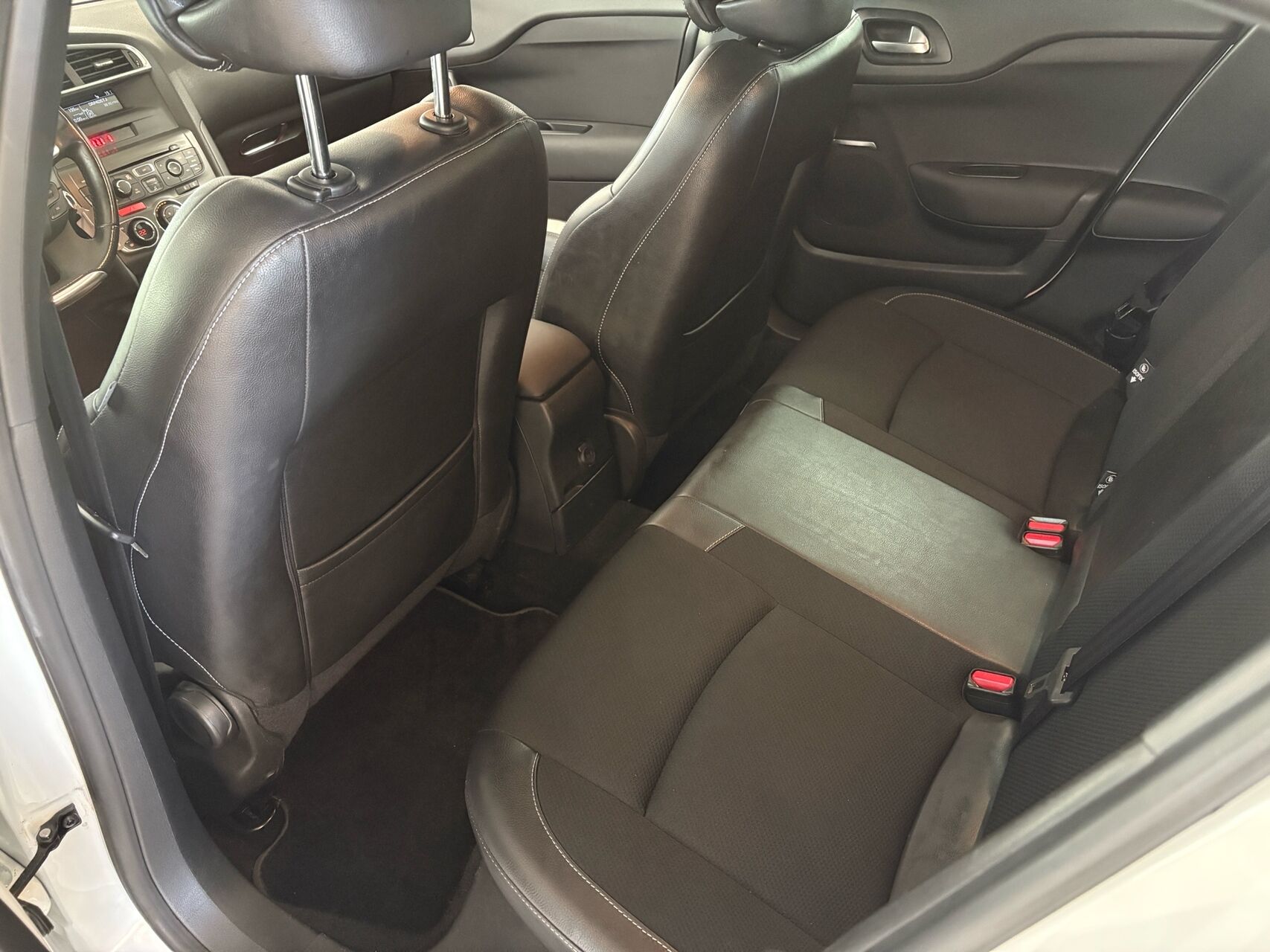 Billede af Citroën DS4 1,6 e-HDi Style E6G 112HK 5d 6g Aut.