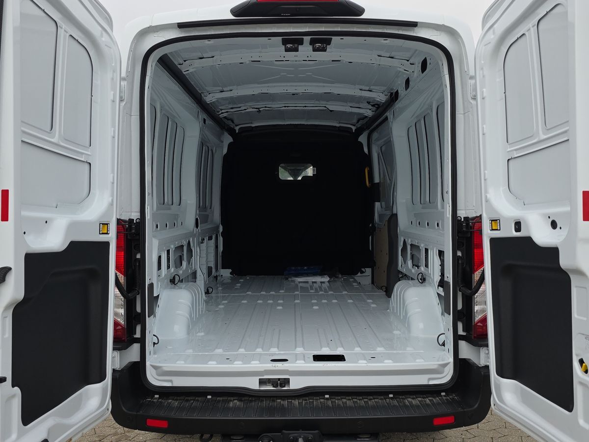 Billede af Ford Transit 350 L3H2 2,0 TDCI HDT Trend RWD 165HK Van 10g Aut.