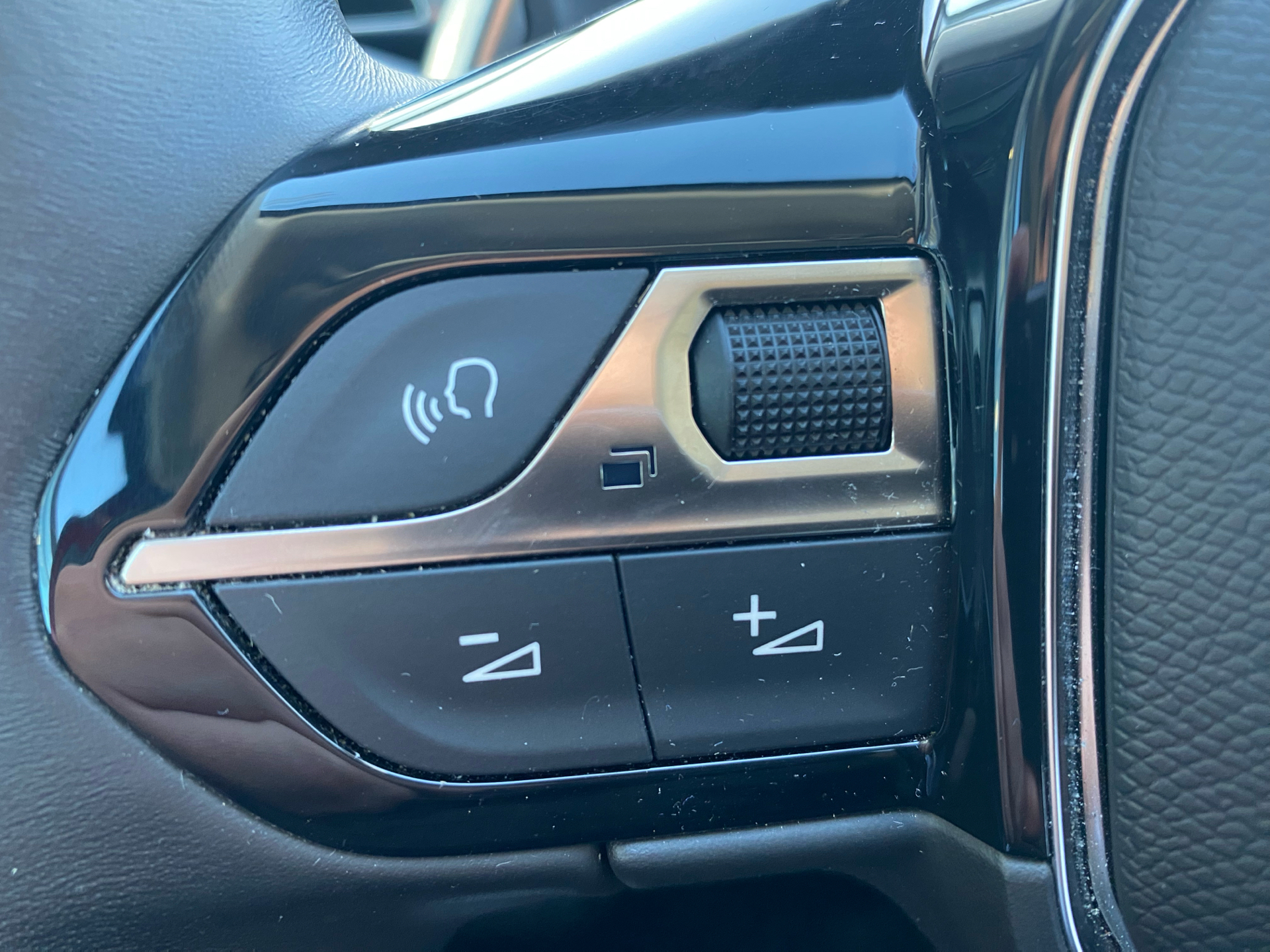 Billede af Peugeot 3008 1,6 PureTech  Plugin-hybrid First Selection EAT8 225HK 5d 8g Aut.