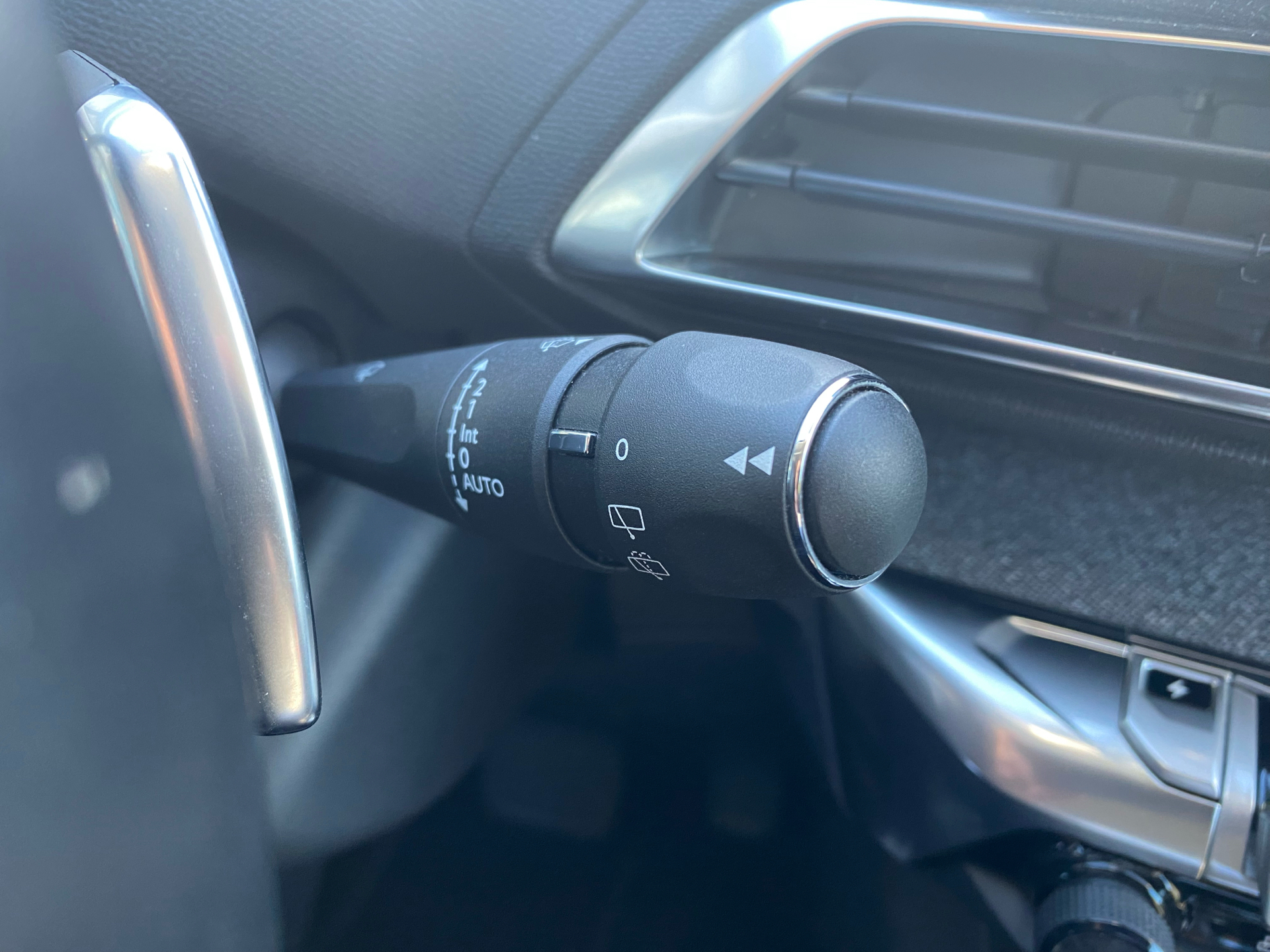 Billede af Peugeot 3008 1,6 PureTech  Plugin-hybrid First Selection EAT8 225HK 5d 8g Aut.