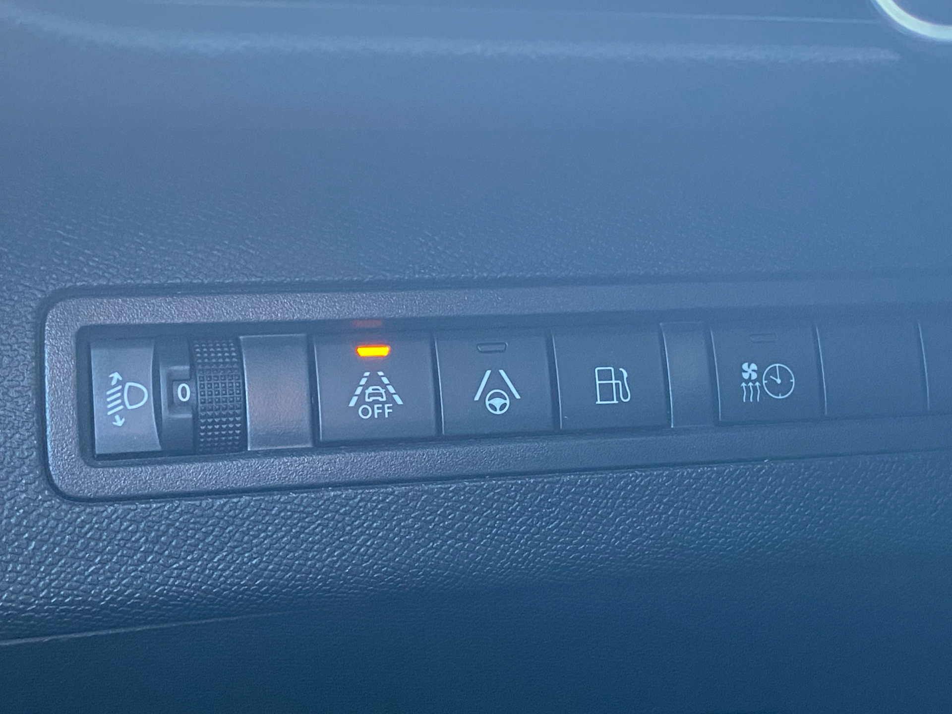 Billede af Peugeot 3008 1,6 PureTech  Plugin-hybrid First Selection EAT8 225HK 5d 8g Aut.