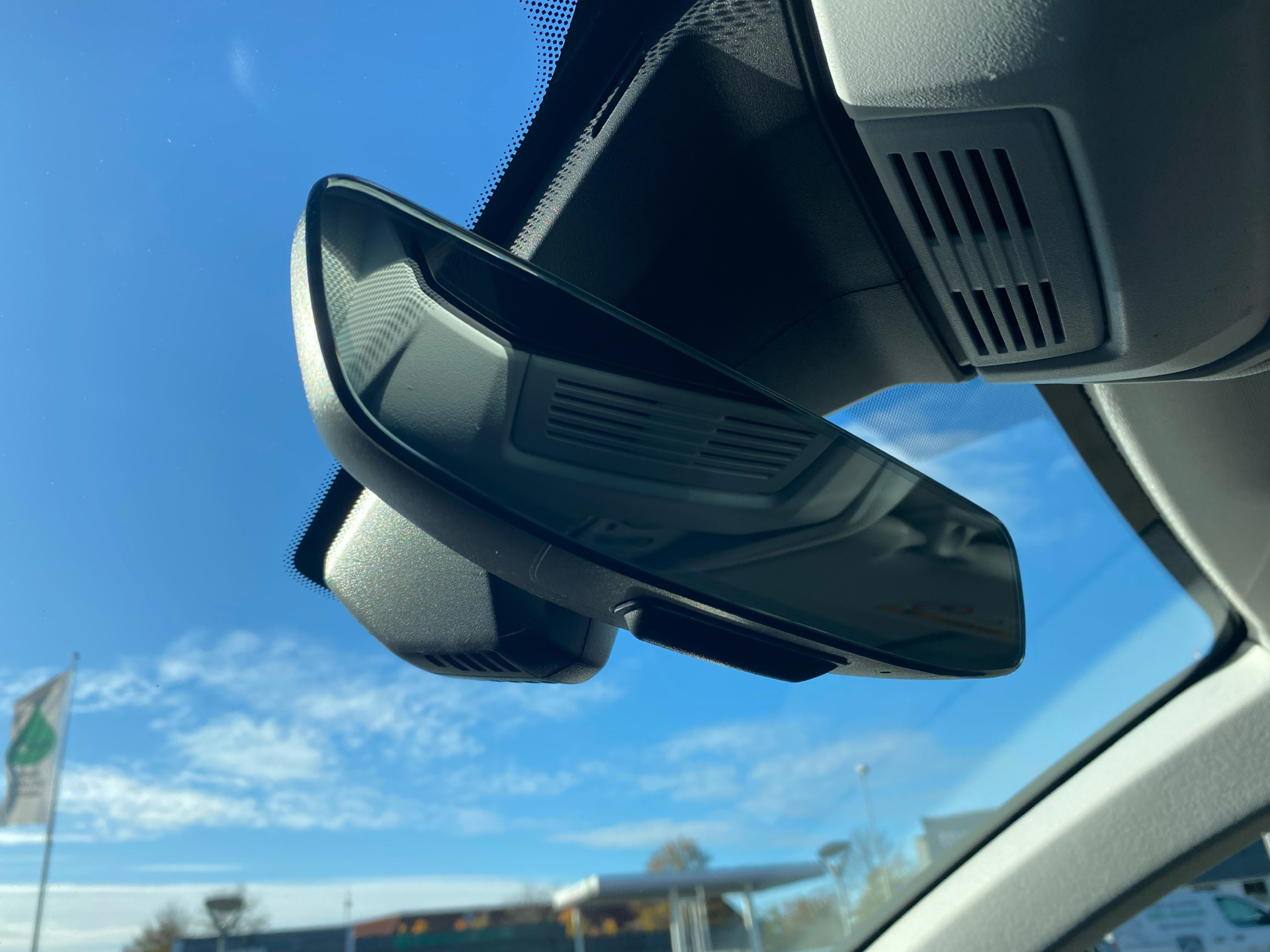 Billede af Peugeot 3008 1,6 PureTech  Plugin-hybrid First Selection EAT8 225HK 5d 8g Aut.