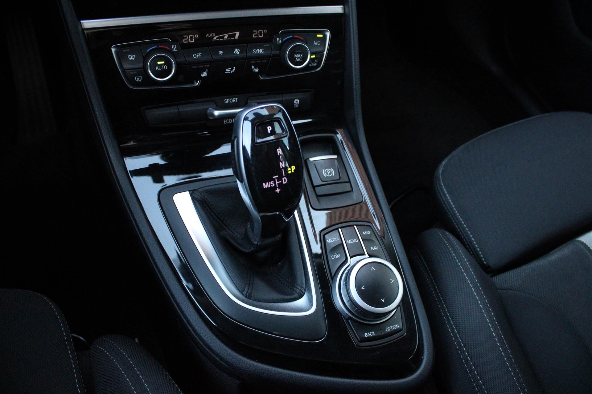 Billede af BMW 218i Gran Tourer 1,5 Advantage Steptronic 140HK 8g Aut.