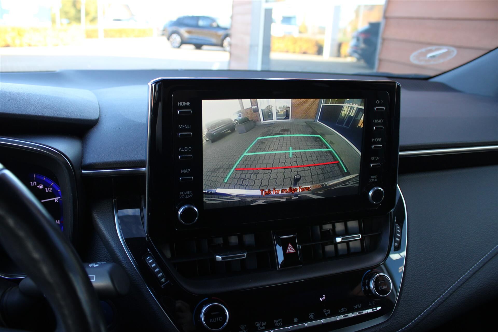 Billede af Toyota Corolla Touring Sports 1,8 Hybrid H3 Smart E-CVT 122HK Stc Trinl. Gear