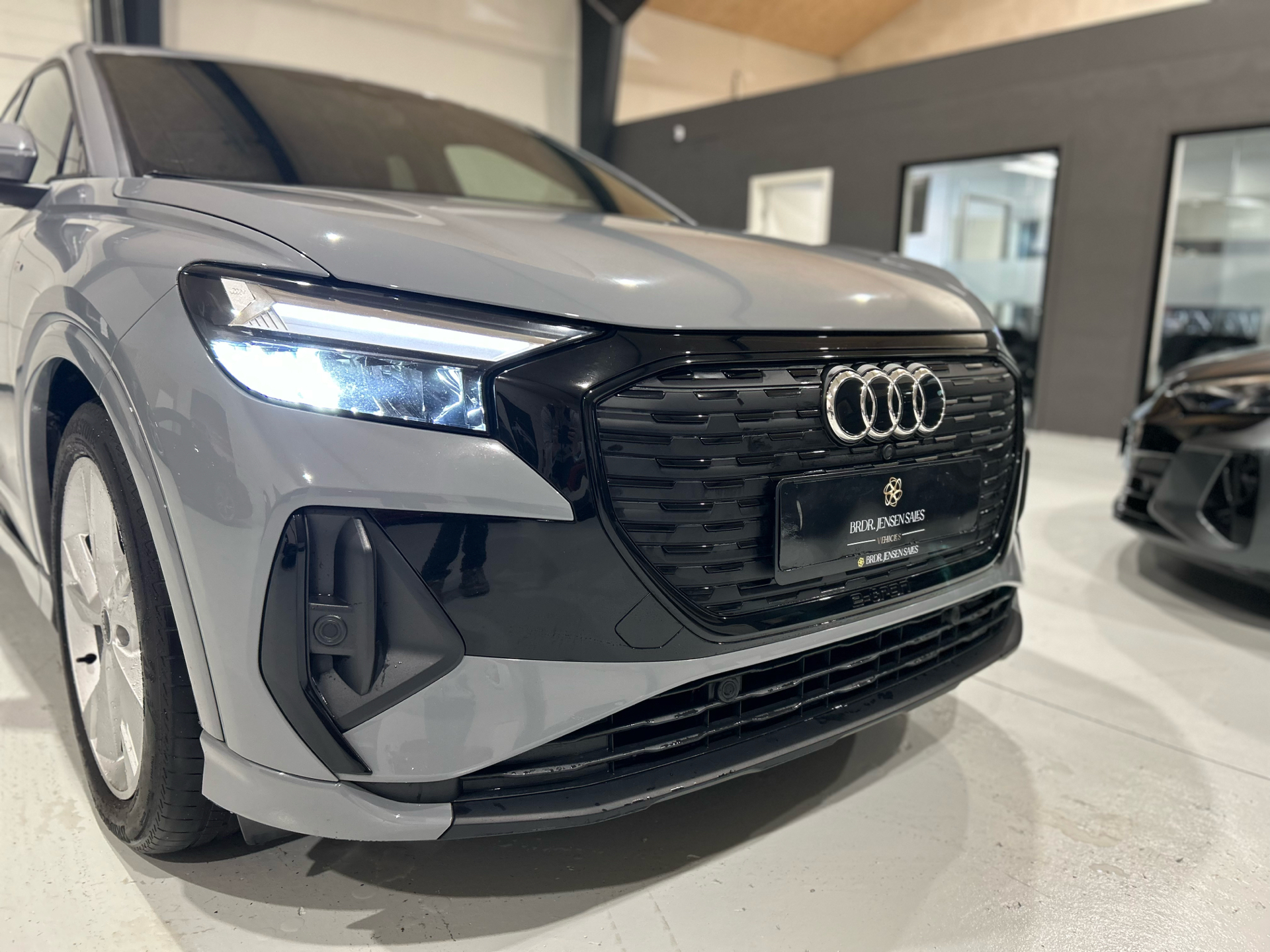 Billede af Audi Q4 Sportback 50 E-tron S Line Quattro 299HK 5d Aut.