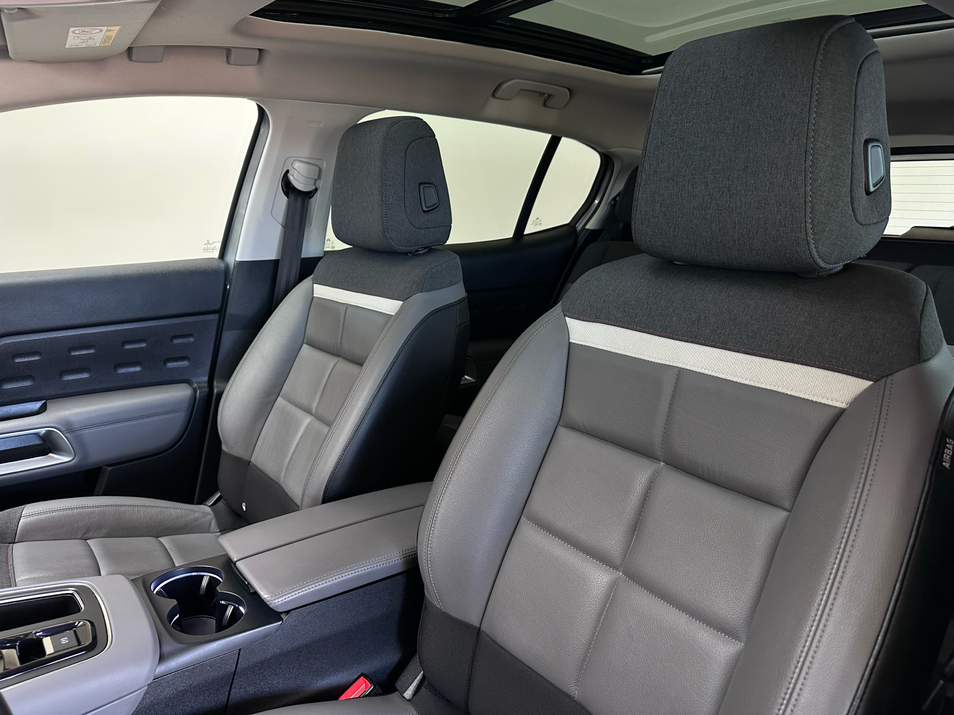 Billede af Citroën C5 Aircross 1,6 Plugin-hybrid Shine Sport EAT8 225HK 5d 8g Aut.
