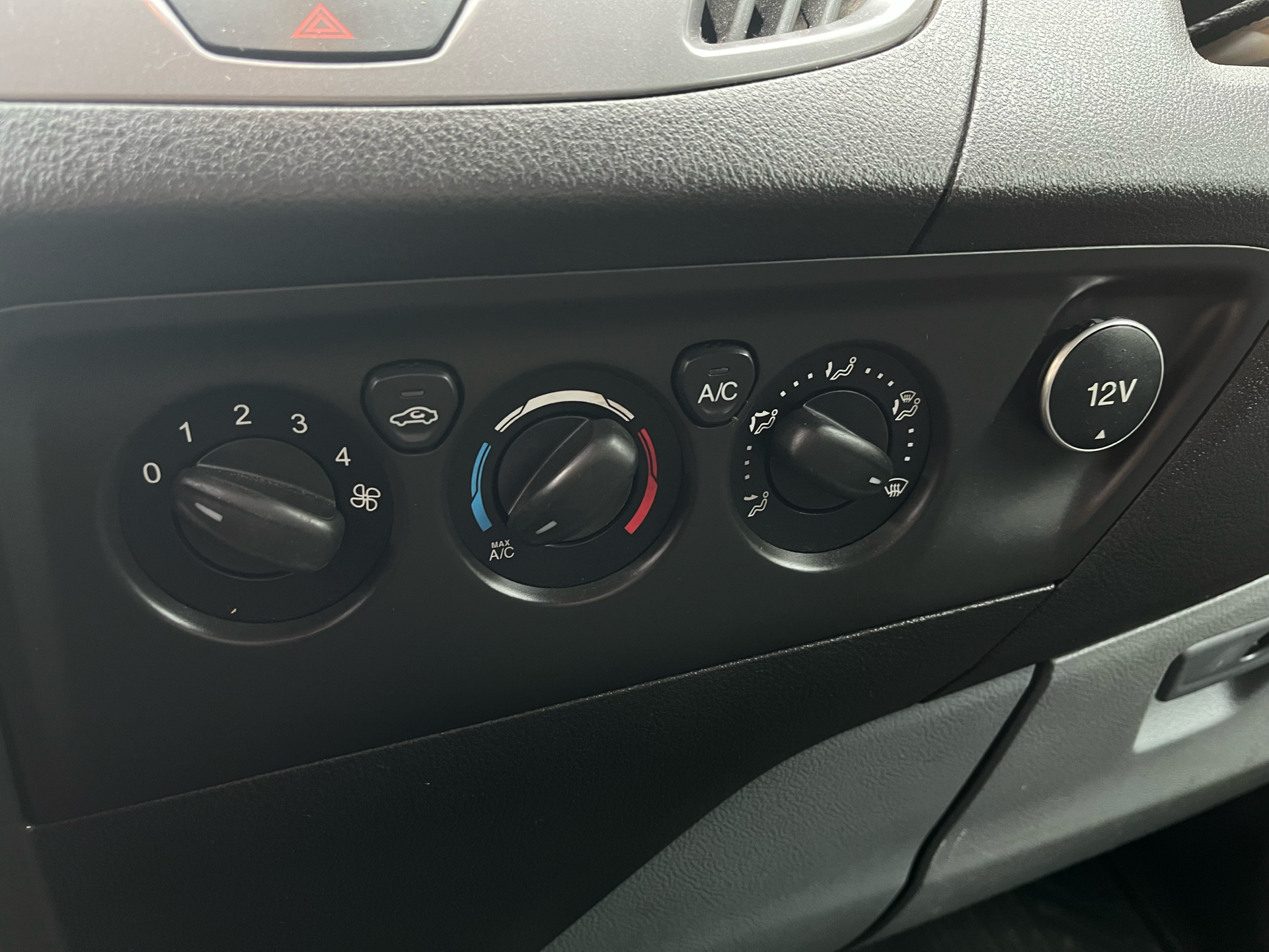 Billede af Ford Transit Custom 270 L1H1 2,2 TDCi Ambiente 125HK Van 6g