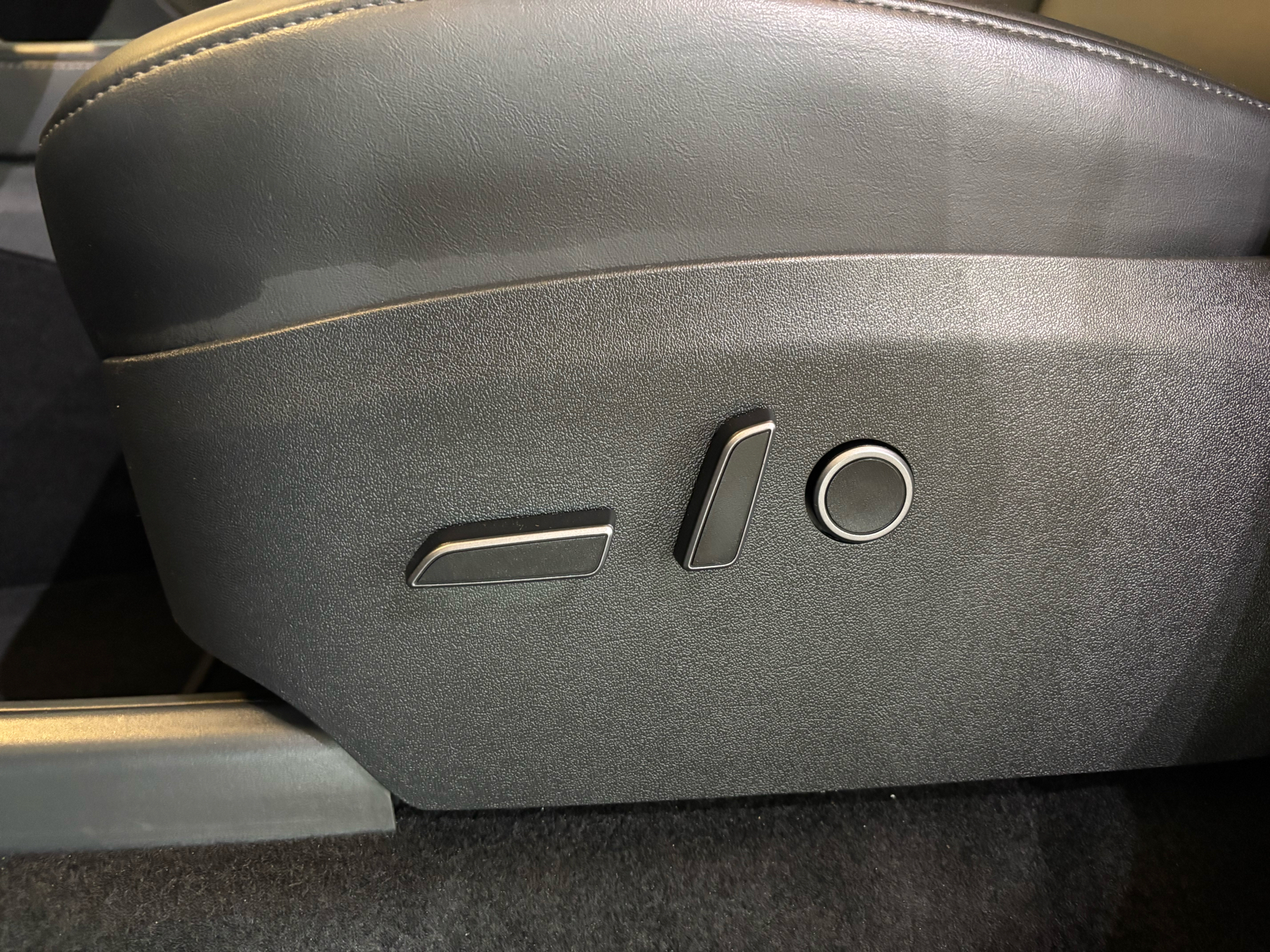 Billede af Tesla Model Y EL RWD 299HK 5d Aut.