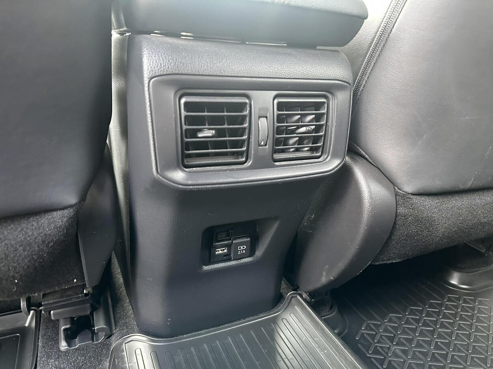 Billede af Toyota RAV4 Plug-in 2,5 Plugin-hybrid H3 Style AWD 306HK 5d 6g Aut.