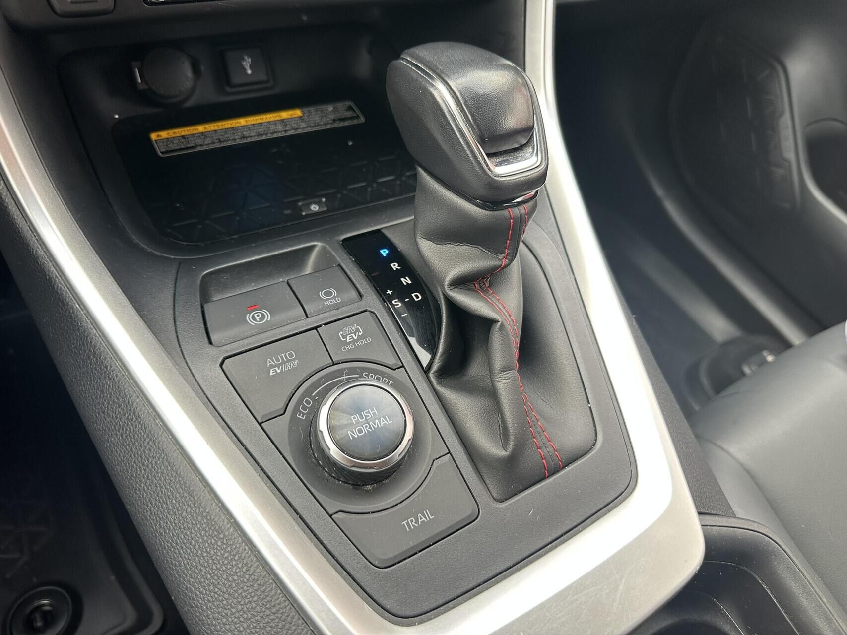 Billede af Toyota RAV4 Plug-in 2,5 Plugin-hybrid H3 Style AWD 306HK 5d 6g Aut.