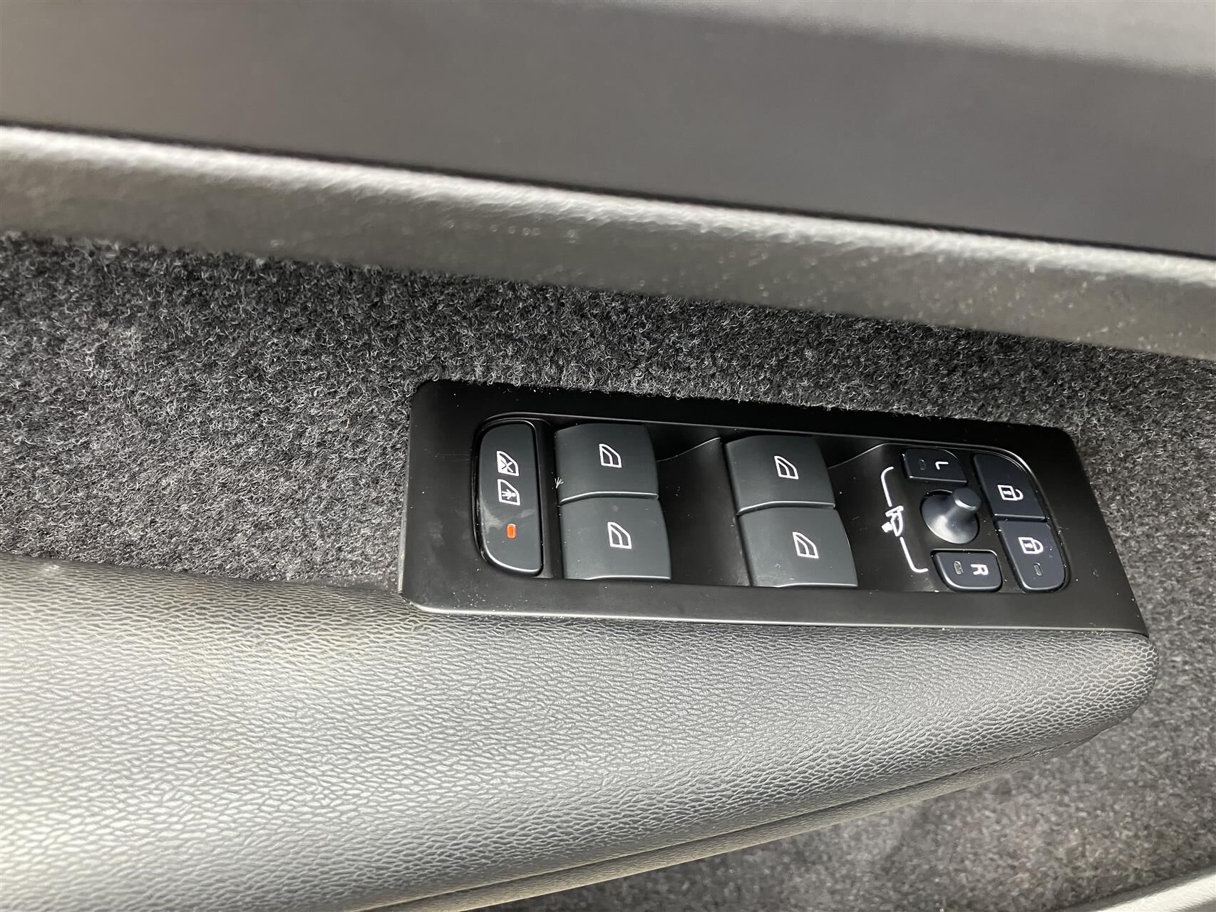 Billede af Volvo XC40 P6 Recharge Pro 231HK 5d Aut.