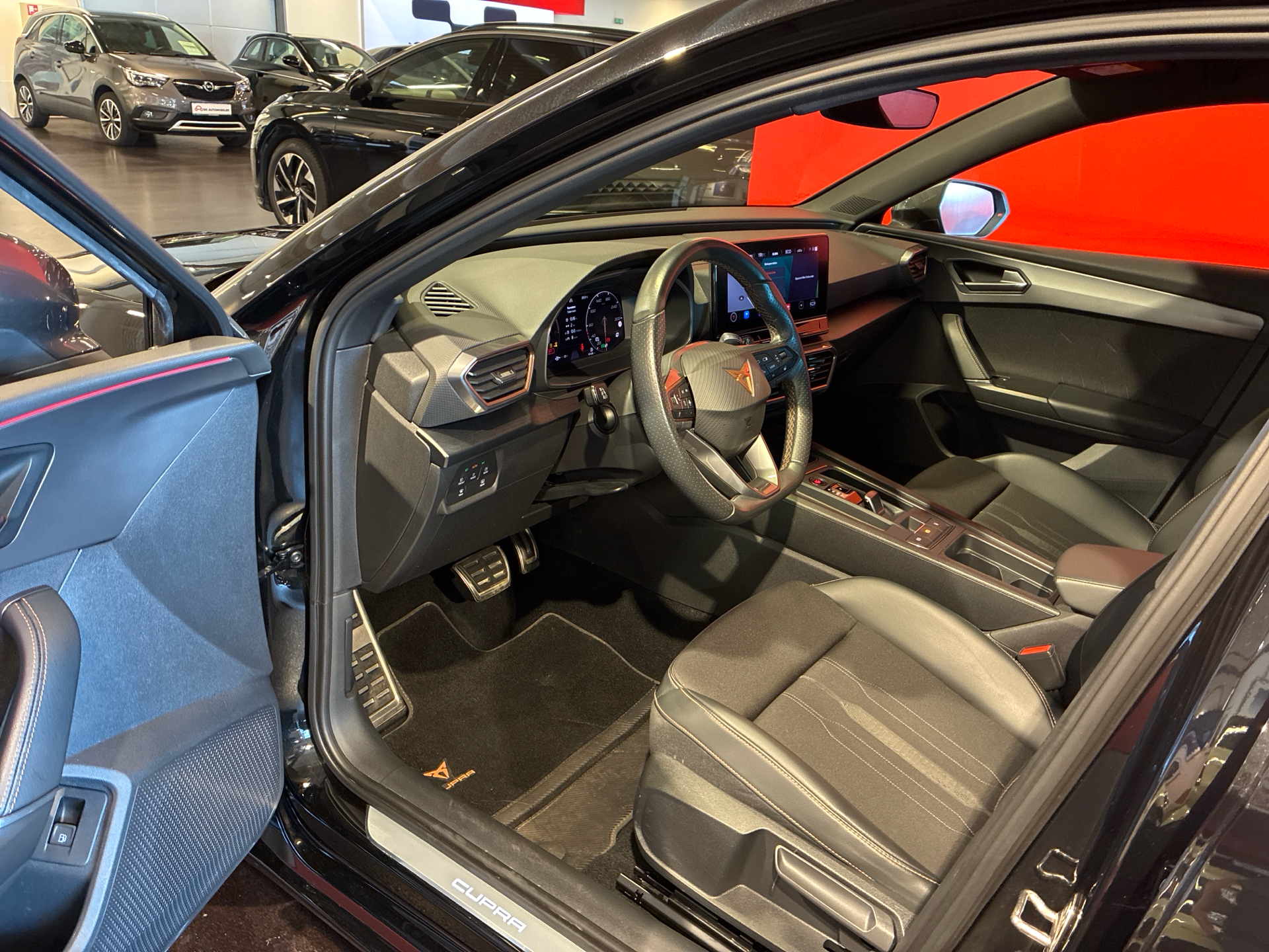 Billede af Cupra Leon 1,4 TSI  Plugin-hybrid DSG 245HK 5d 6g Aut.