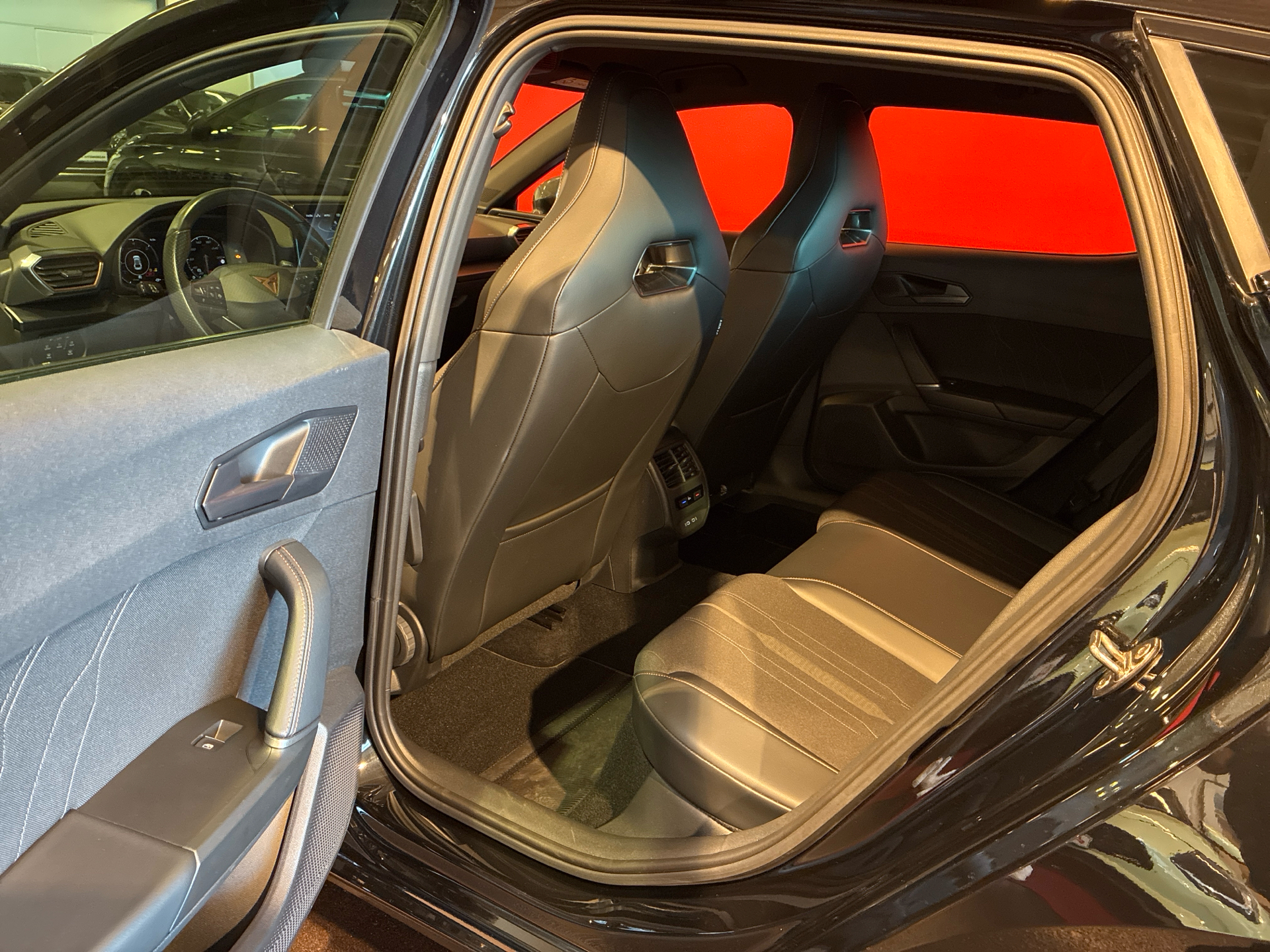 Billede af Cupra Leon 1,4 TSI  Plugin-hybrid DSG 245HK 5d 6g Aut.