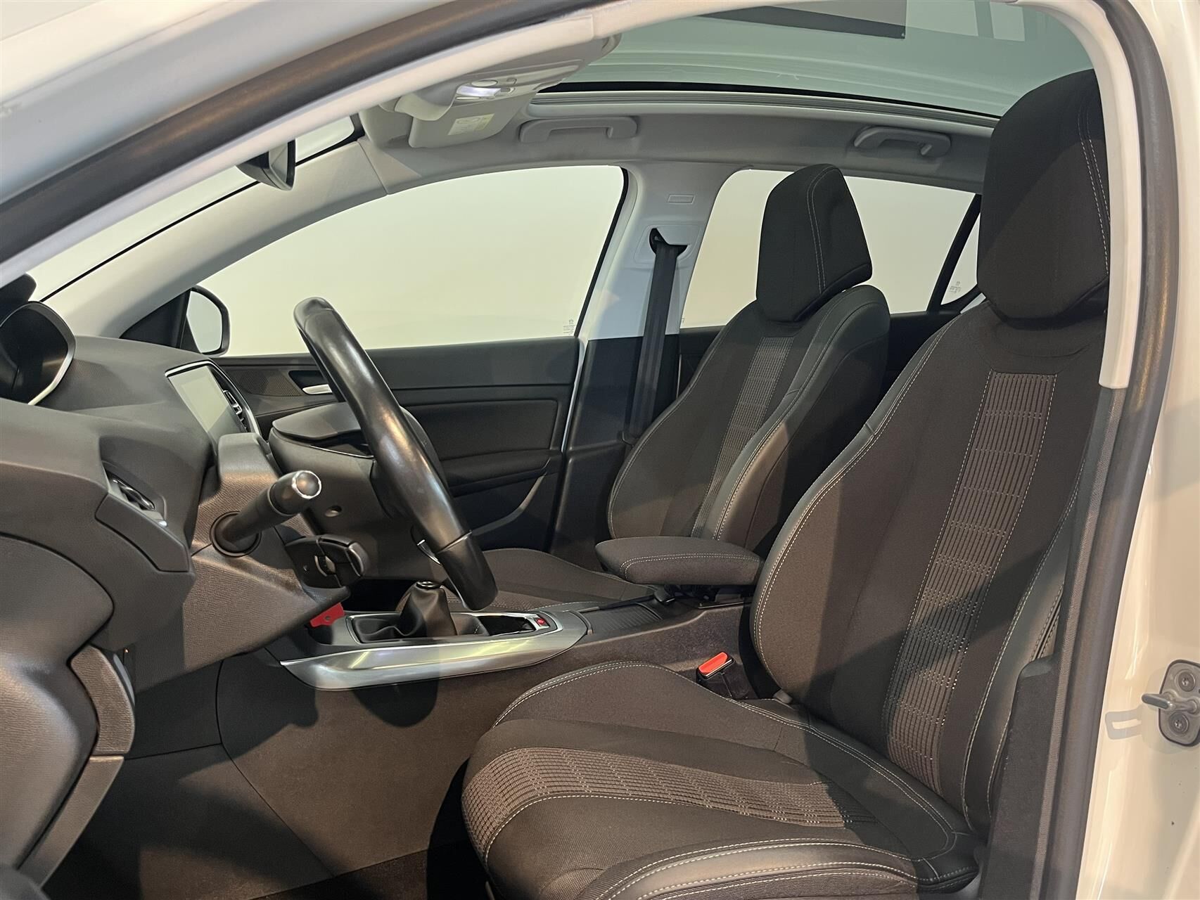 Billede af Peugeot 308 1,2 PureTech Selection Sky 130HK 5d 6g