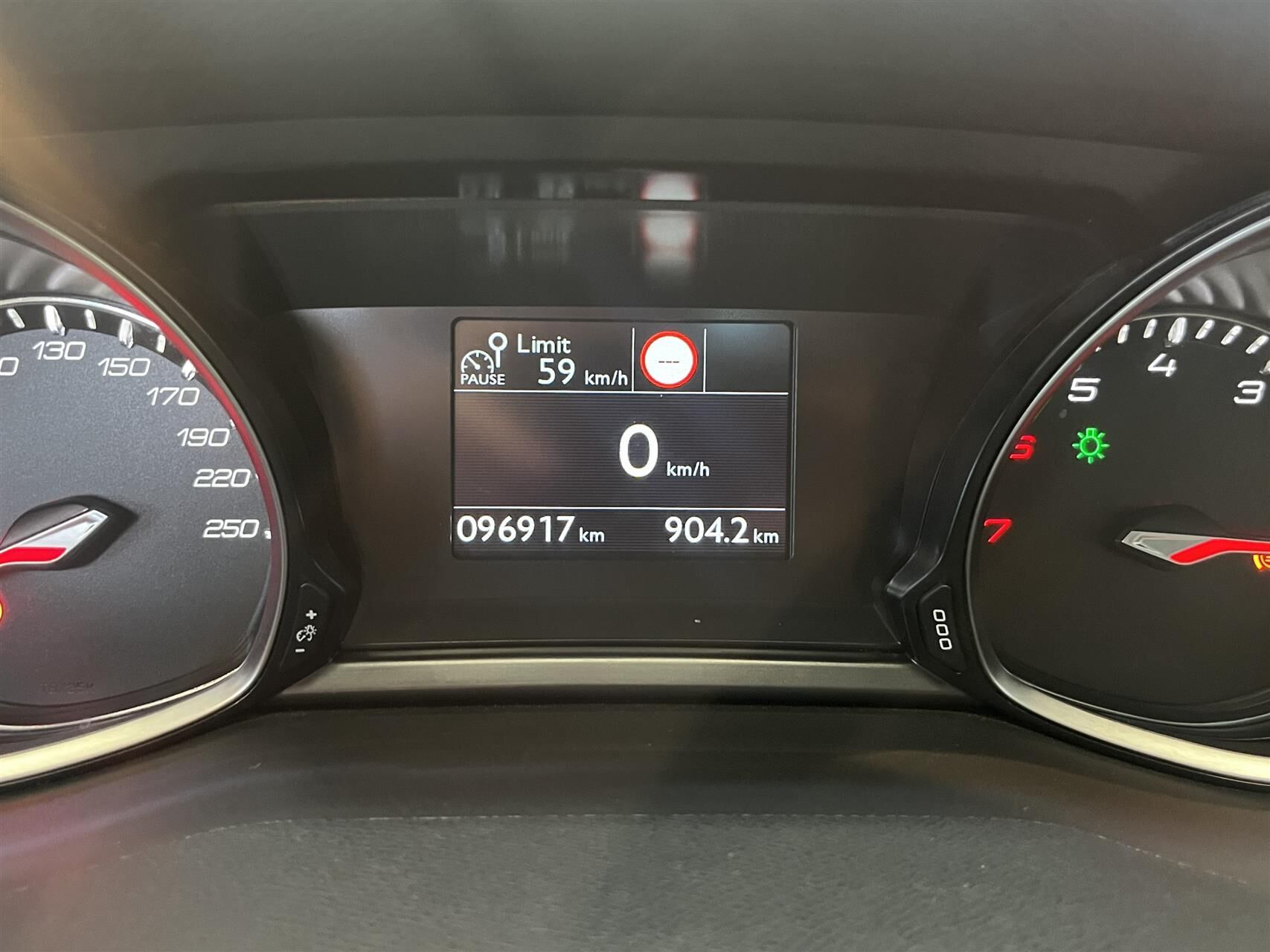 Billede af Peugeot 308 1,2 PureTech Selection Sky 130HK 5d 6g