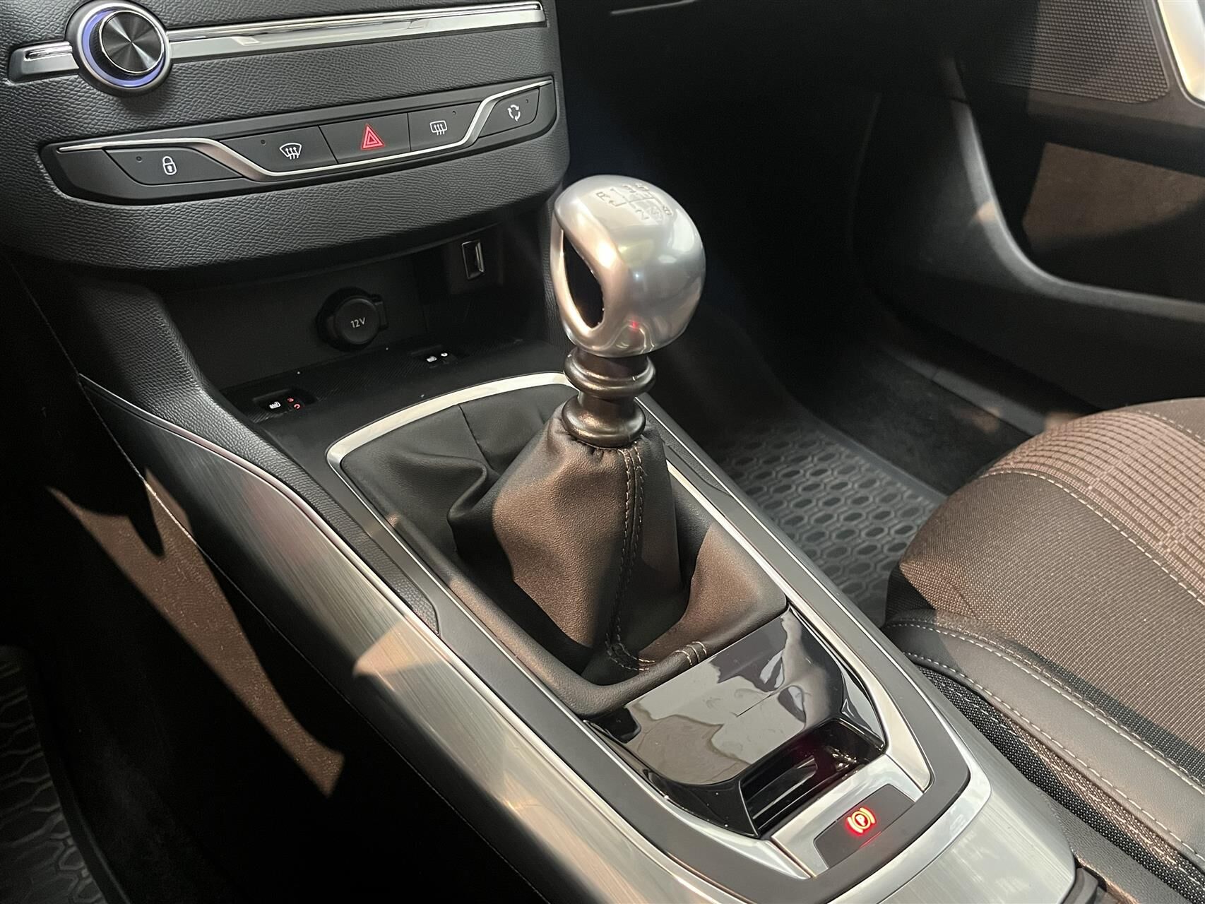 Billede af Peugeot 308 1,2 PureTech Selection Sky 130HK 5d 6g