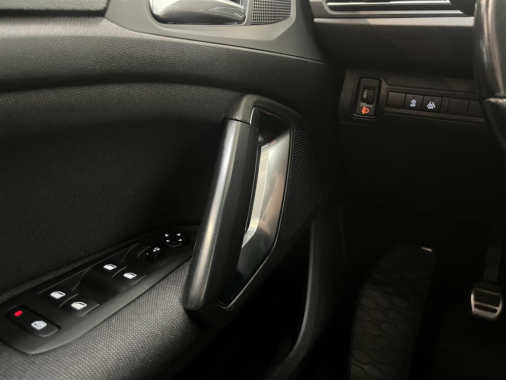 Billede af Peugeot 308 1,2 PureTech Selection Sky 130HK 5d 6g