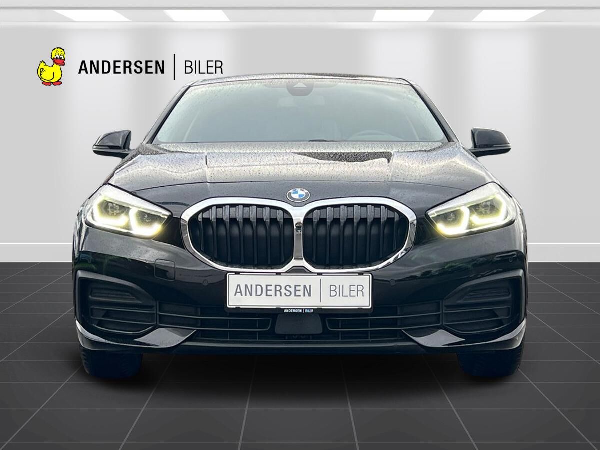 Billede af BMW 118i 1,5 Sport Line 136HK 5d 6g