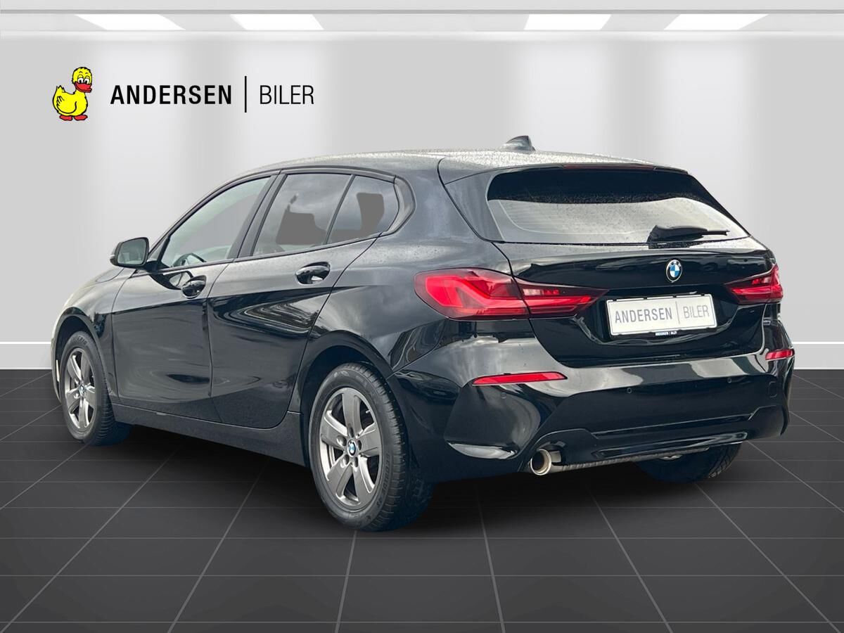Billede af BMW 118i 1,5 Sport Line 136HK 5d 6g