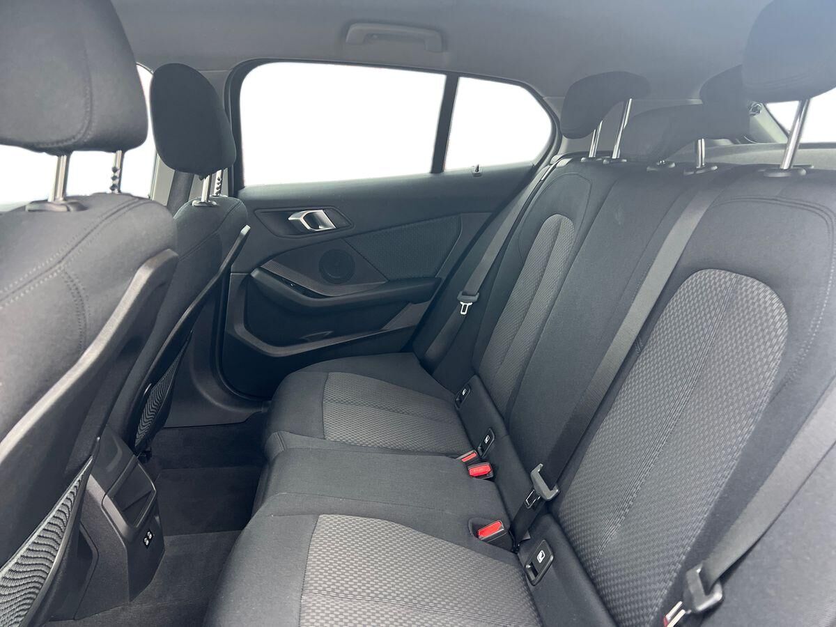 Billede af BMW 118i 1,5 Sport Line 136HK 5d 6g