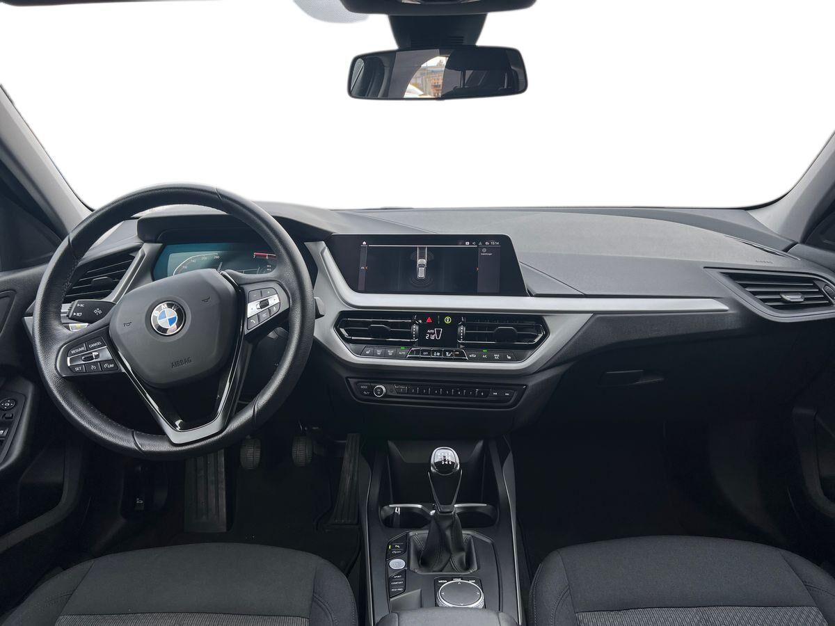 Billede af BMW 118i 1,5 Sport Line 136HK 5d 6g