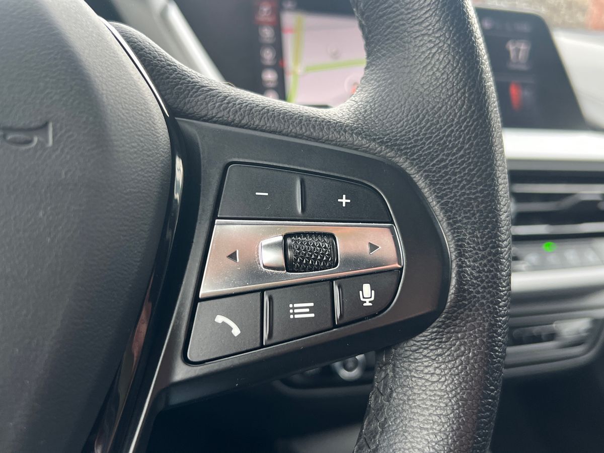 Billede af BMW 118i 1,5 Sport Line 136HK 5d 6g