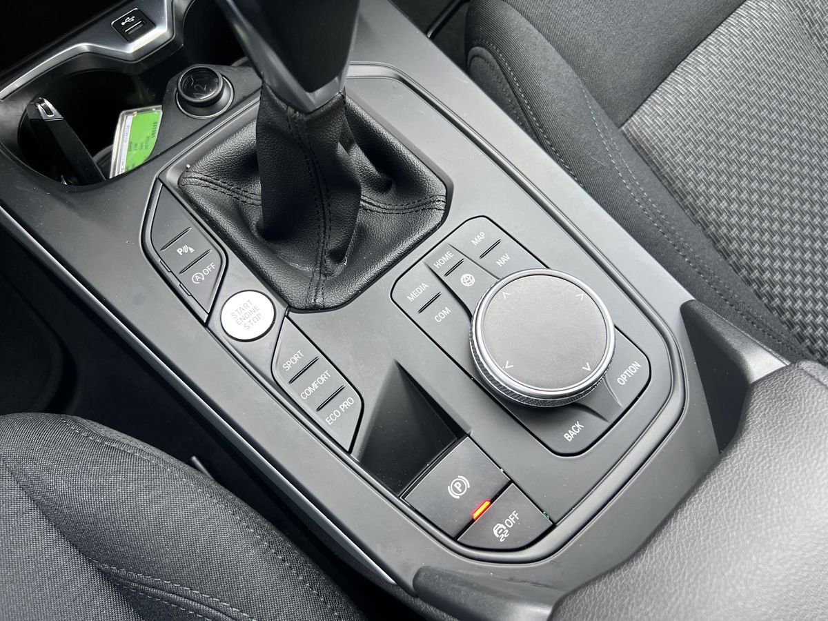 Billede af BMW 118i 1,5 Sport Line 136HK 5d 6g