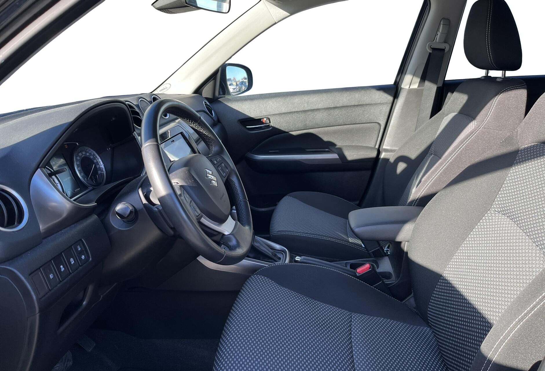 Billede af Suzuki Vitara 1,4 Boosterjet  Mild hybrid Active 129HK 5d 6g Aut.