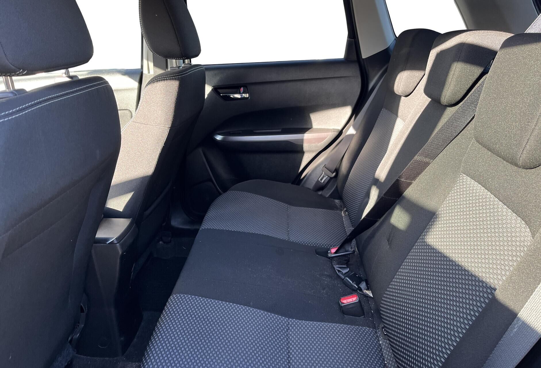 Billede af Suzuki Vitara 1,4 Boosterjet  Mild hybrid Active 129HK 5d 6g Aut.