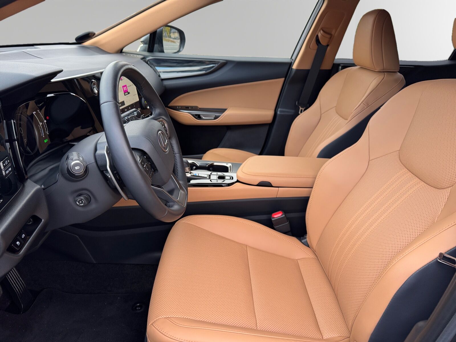 Billede af Lexus NX 450h+ 2,5 Plugin-hybrid Business Plus 4WD 309HK 5d Trinl. Gear