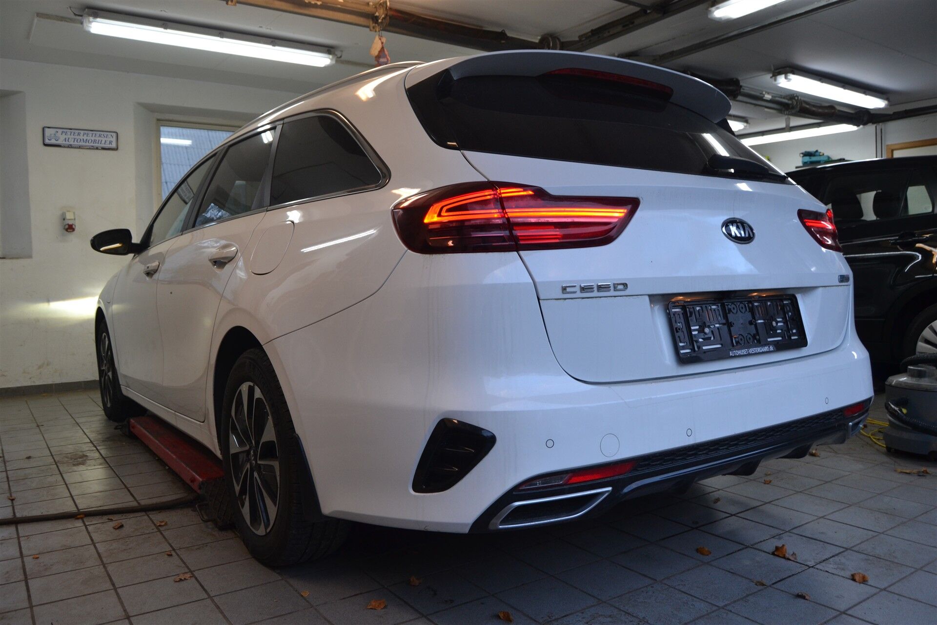 Billede af Kia Ceed SW 1,6 GDI PHEV  Plugin-hybrid Upgrade m/Intro DCT 141HK Stc 6g Aut.