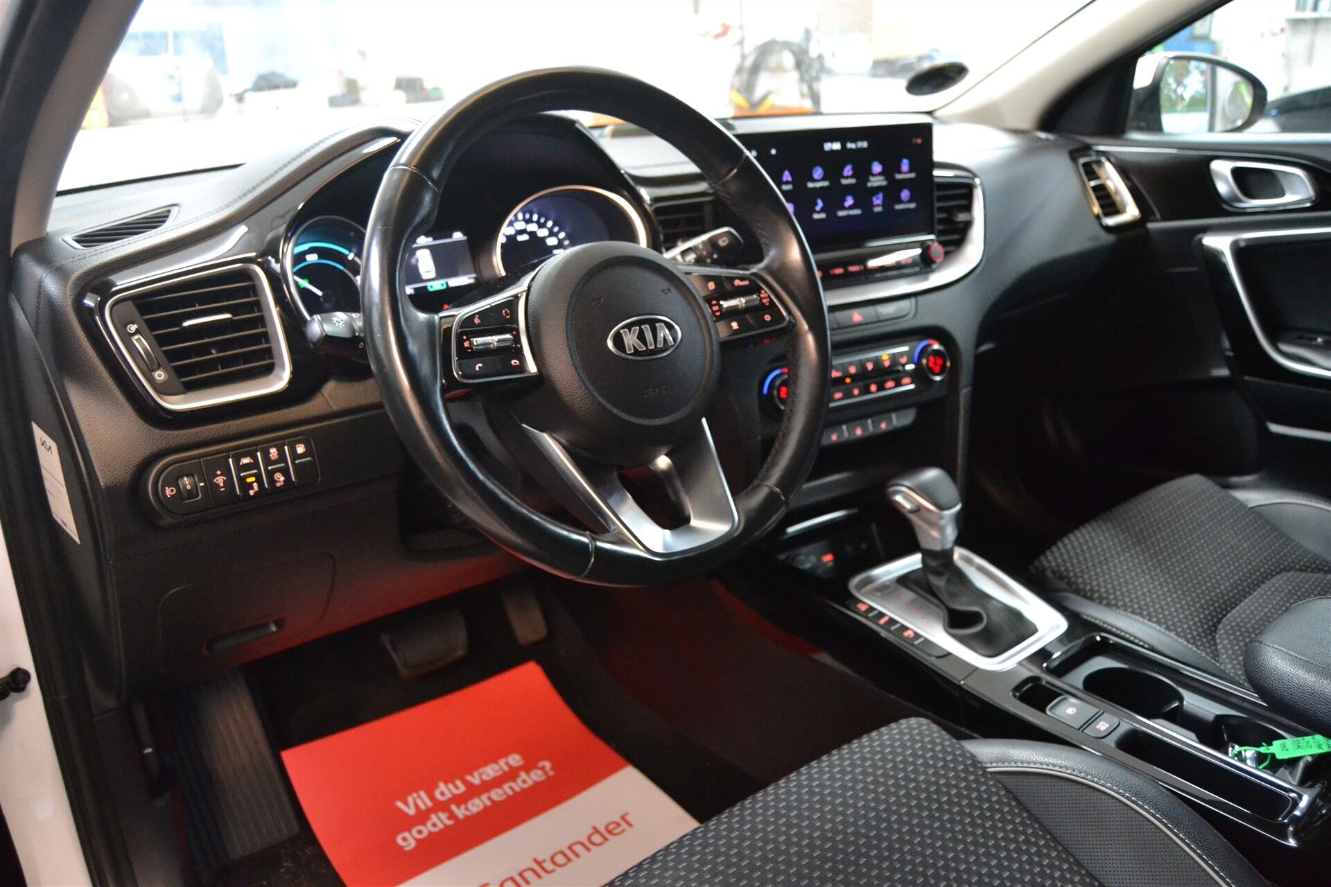Billede af Kia Ceed SW 1,6 GDI PHEV  Plugin-hybrid Upgrade m/Intro DCT 141HK Stc 6g Aut.