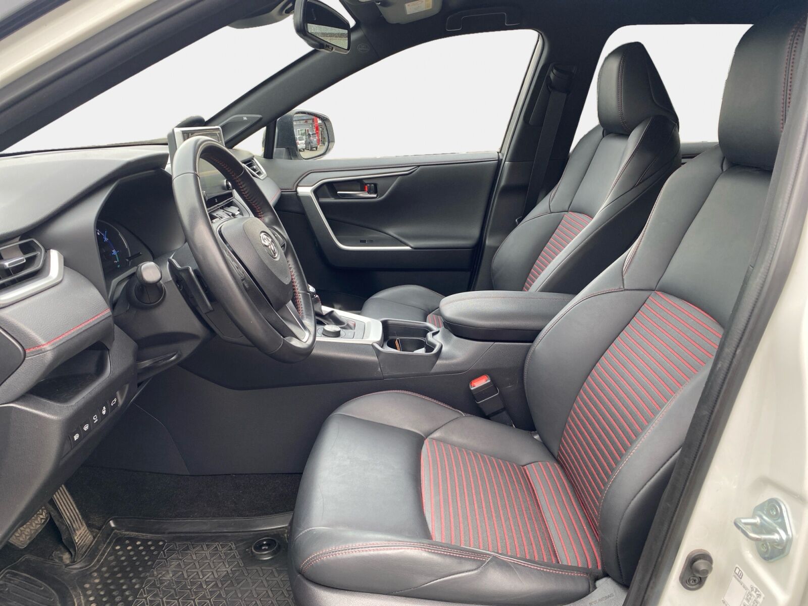 Billede af Toyota RAV4 Plug-in 2,5 Plugin-hybrid H3 Style AWD 306HK 5d 6g Aut.